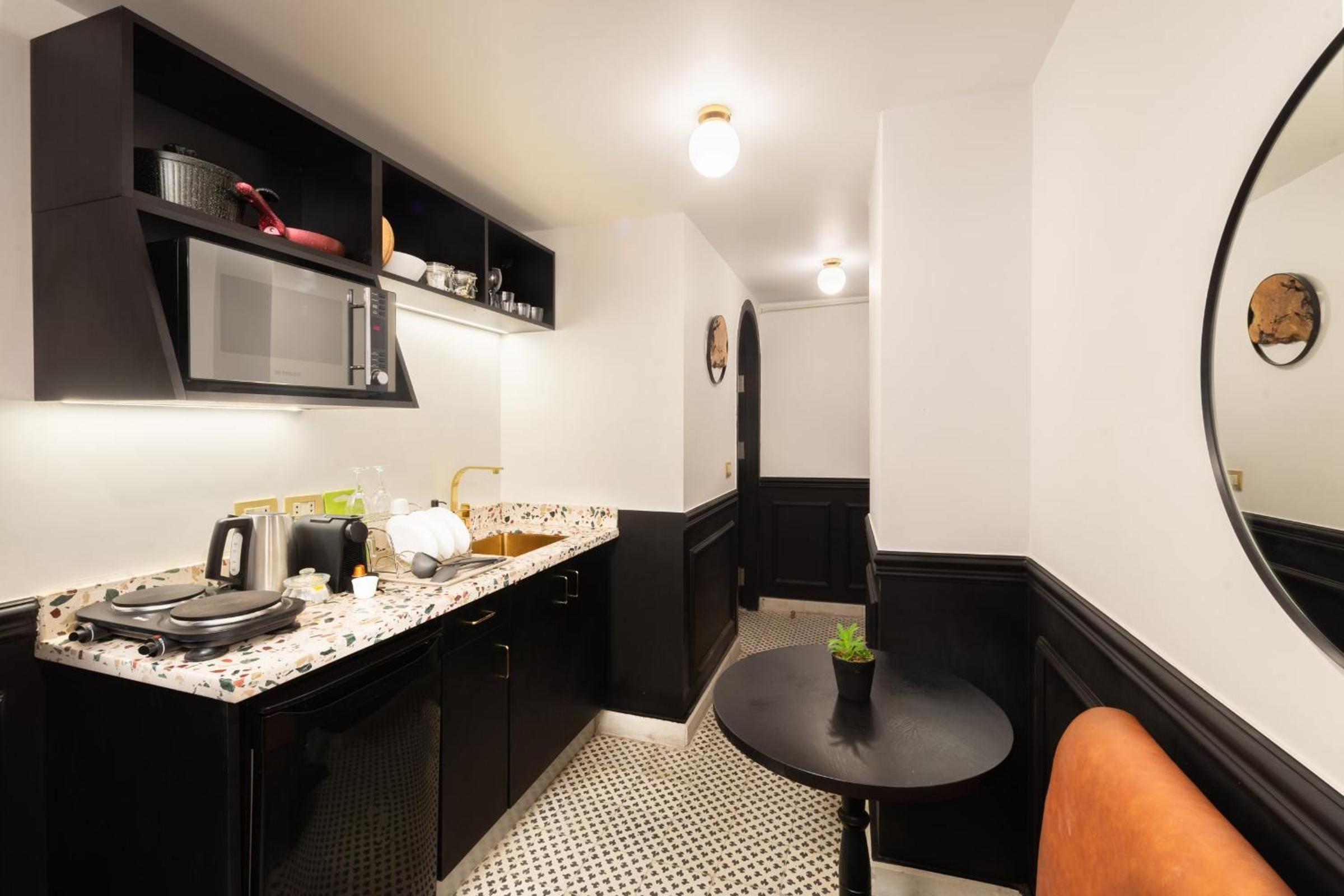 The Bold Signature 1BDR Studio Cairo's Downtown