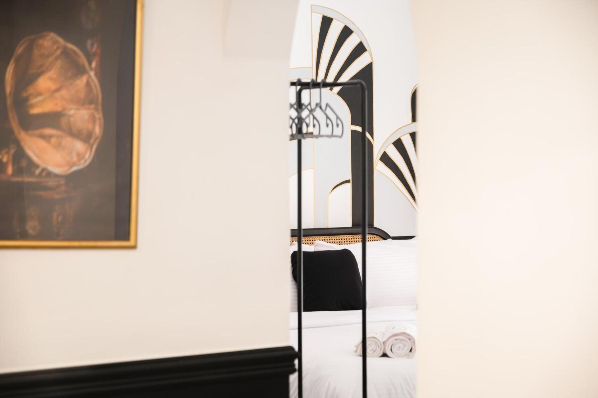 The Bold Signature 1BDR Studio Cairo's Downtown