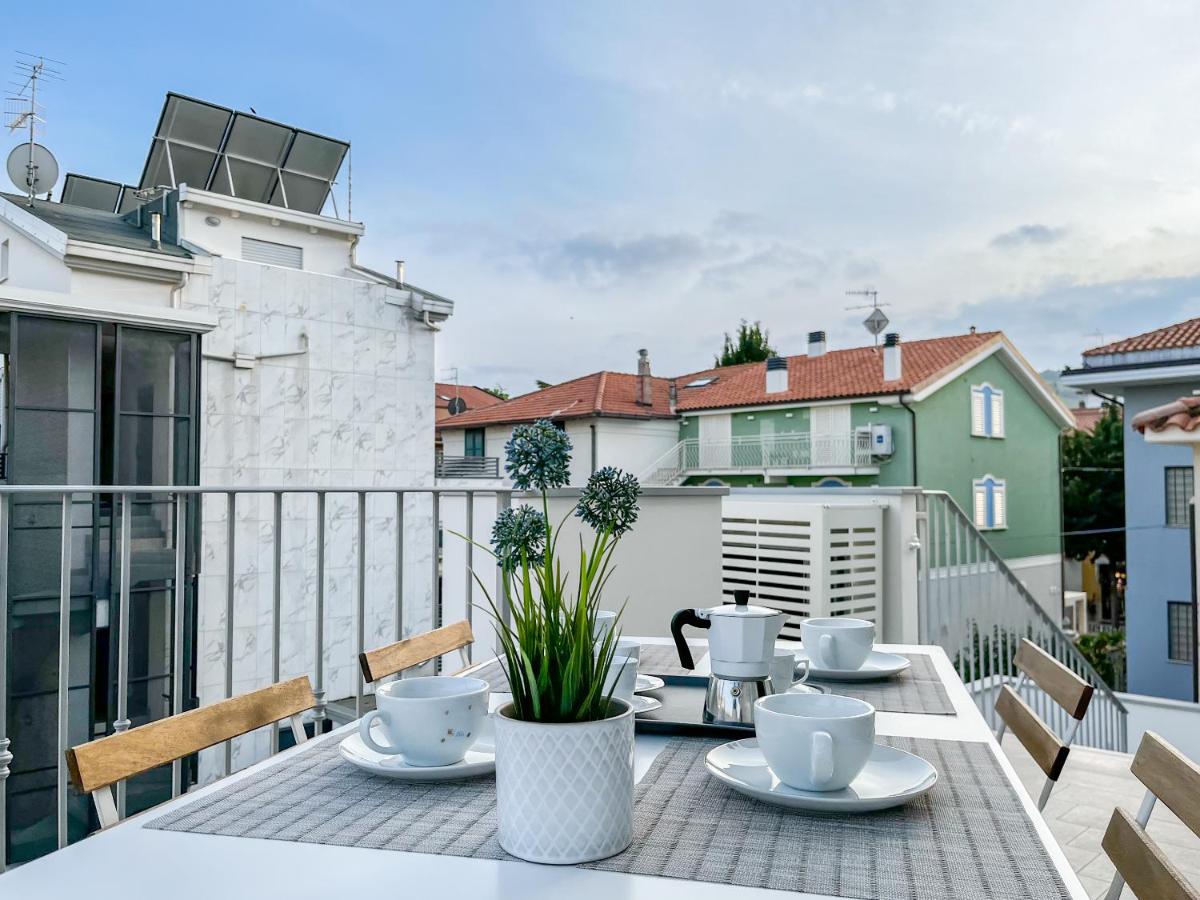 Homiday - Residenza Caravelle view 2