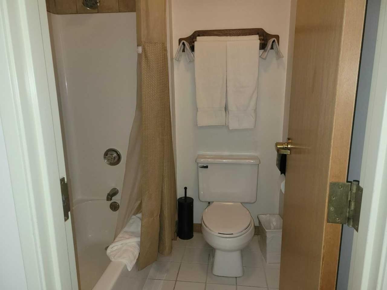 Brook Pointe Resort