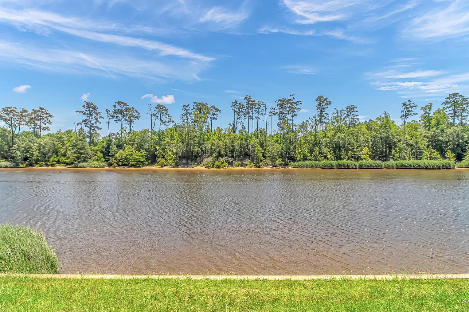 3rd Floor Waterfront Condo Sleeps 6 - 2 bed 2 bath Waterway Village 16G Awesome Views view 3