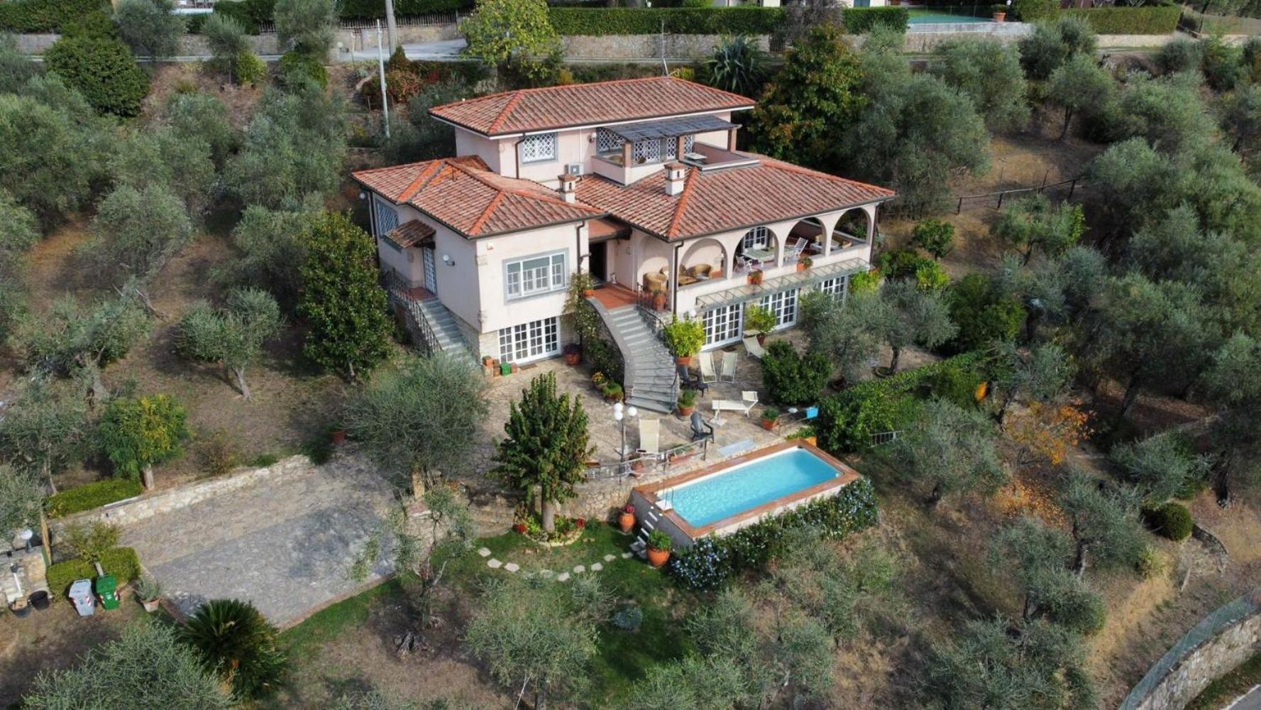 Villa Le Selvarelle by Nicola Real Estate photo 1