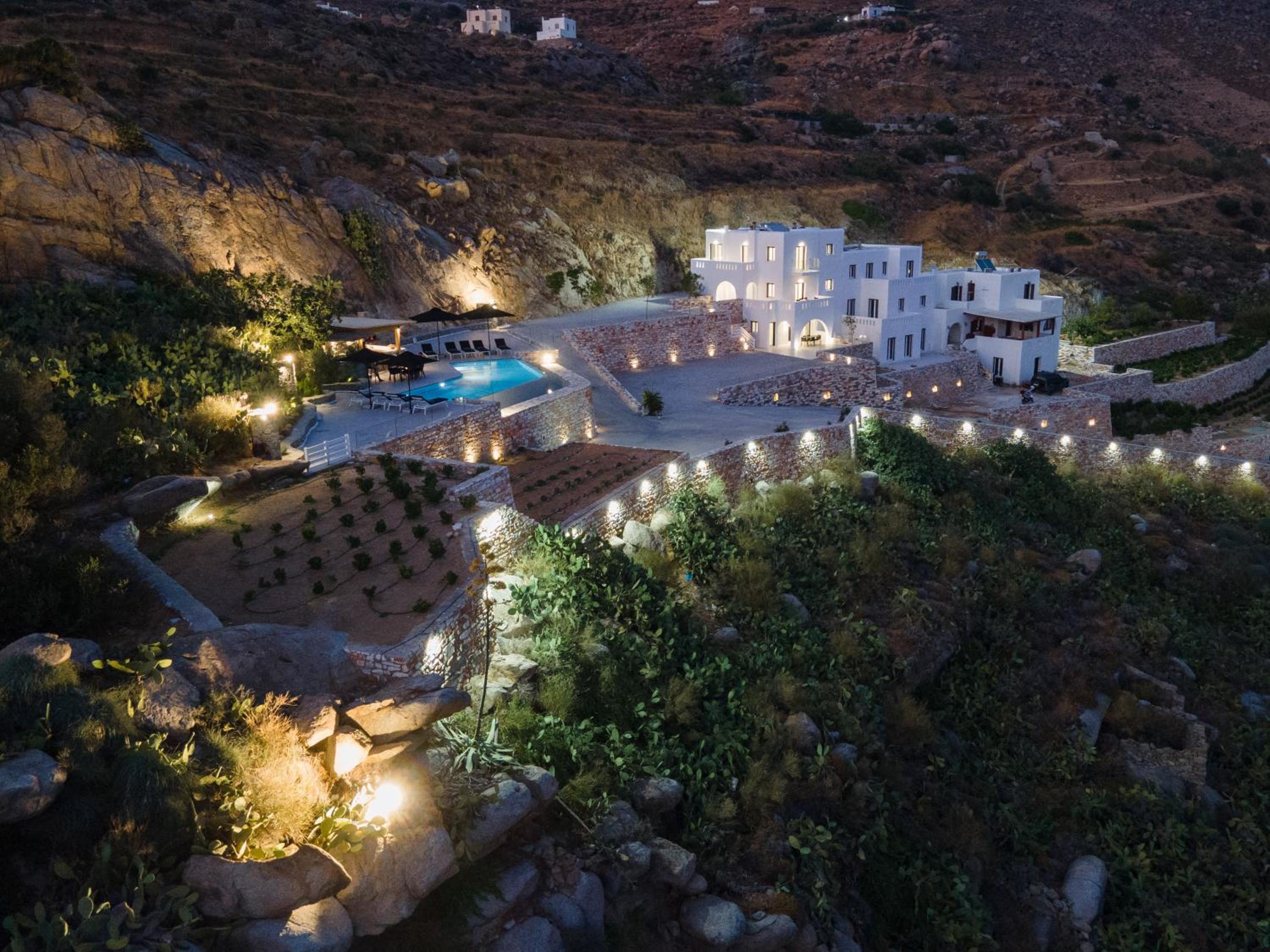 Hotel WOW Panoramic View Deluxe Villas - Image 1