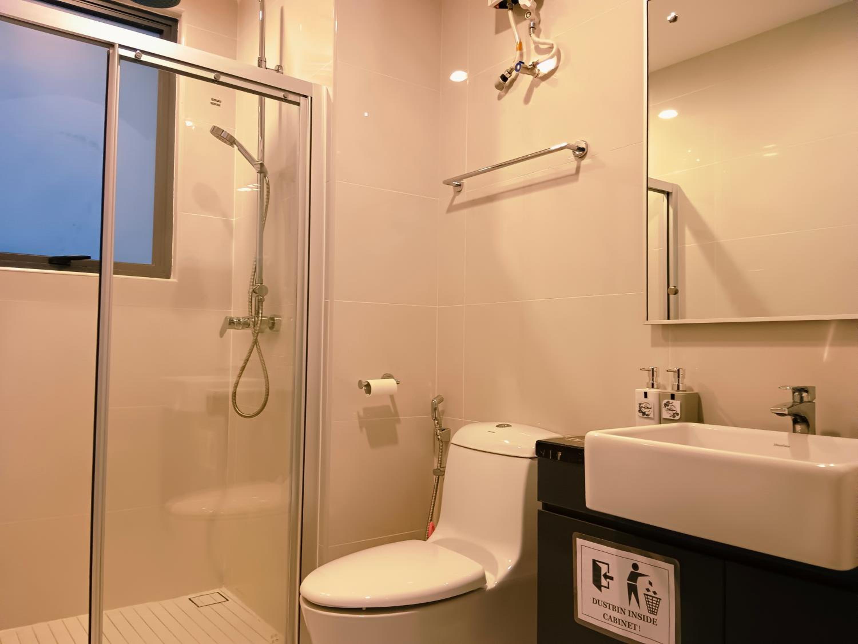 Danga Suite full Sea View, 7 min to CIQ,3BR 8 PAX, Royal stand, By Hint