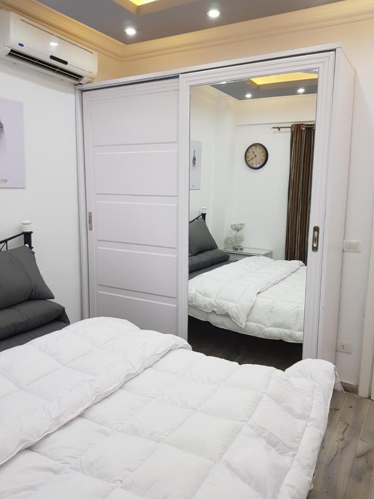 Flat 01 bed room. Sea Street. Hadaba Area. view 3