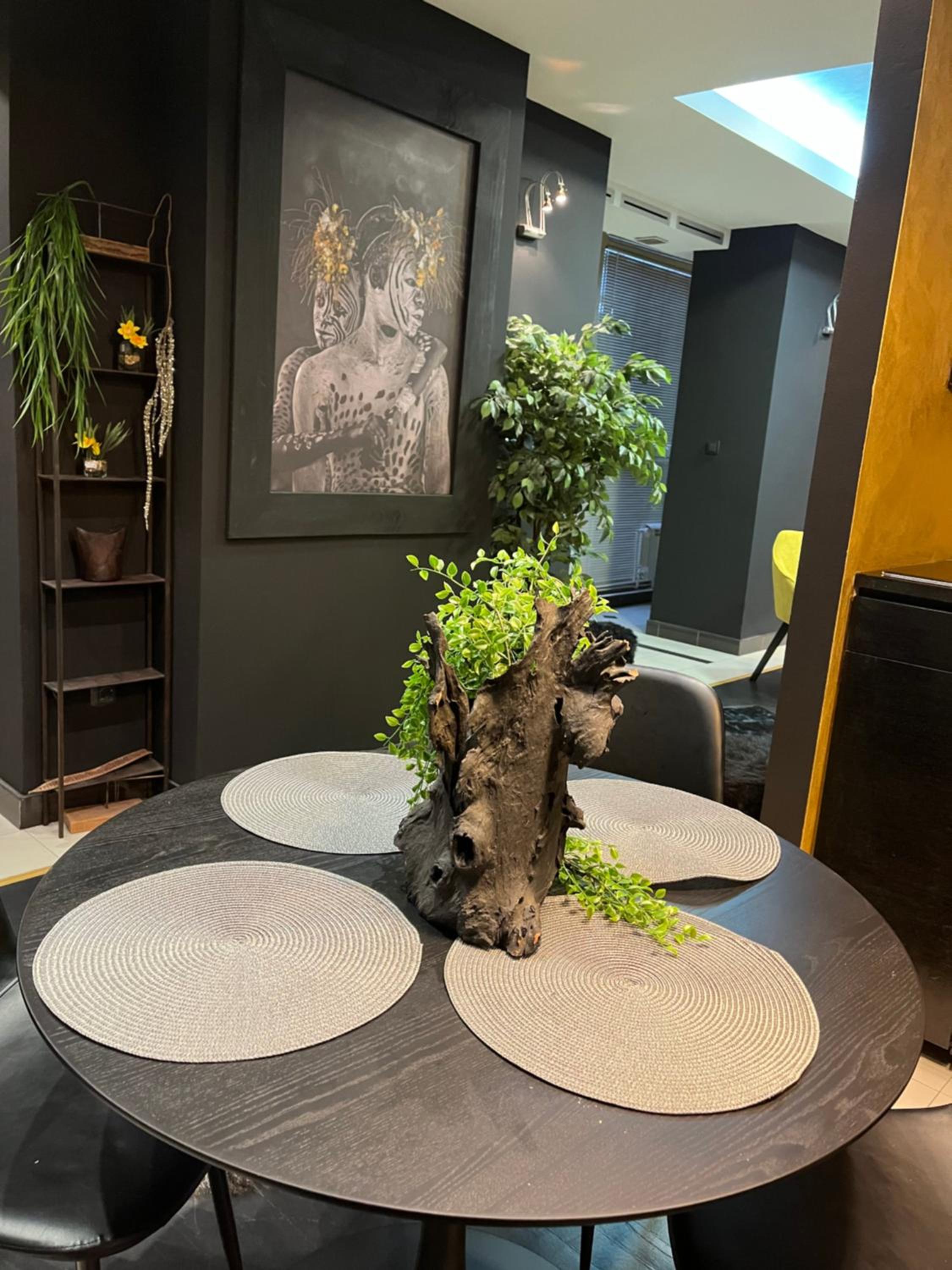 Black Pearl apartment