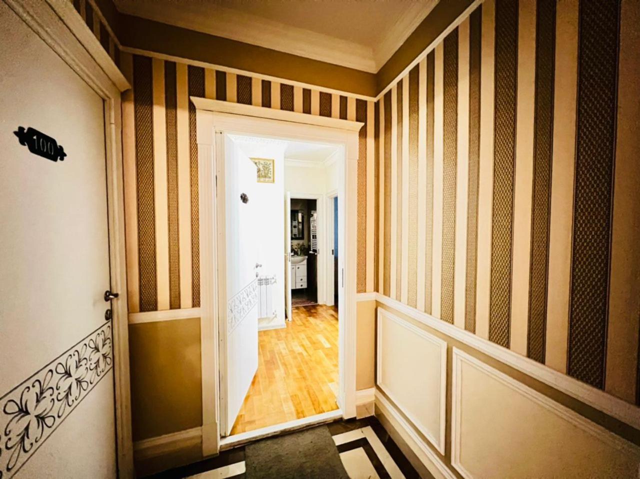 Modern Elegant Renovated Apartment, New Building, Chekhov stree