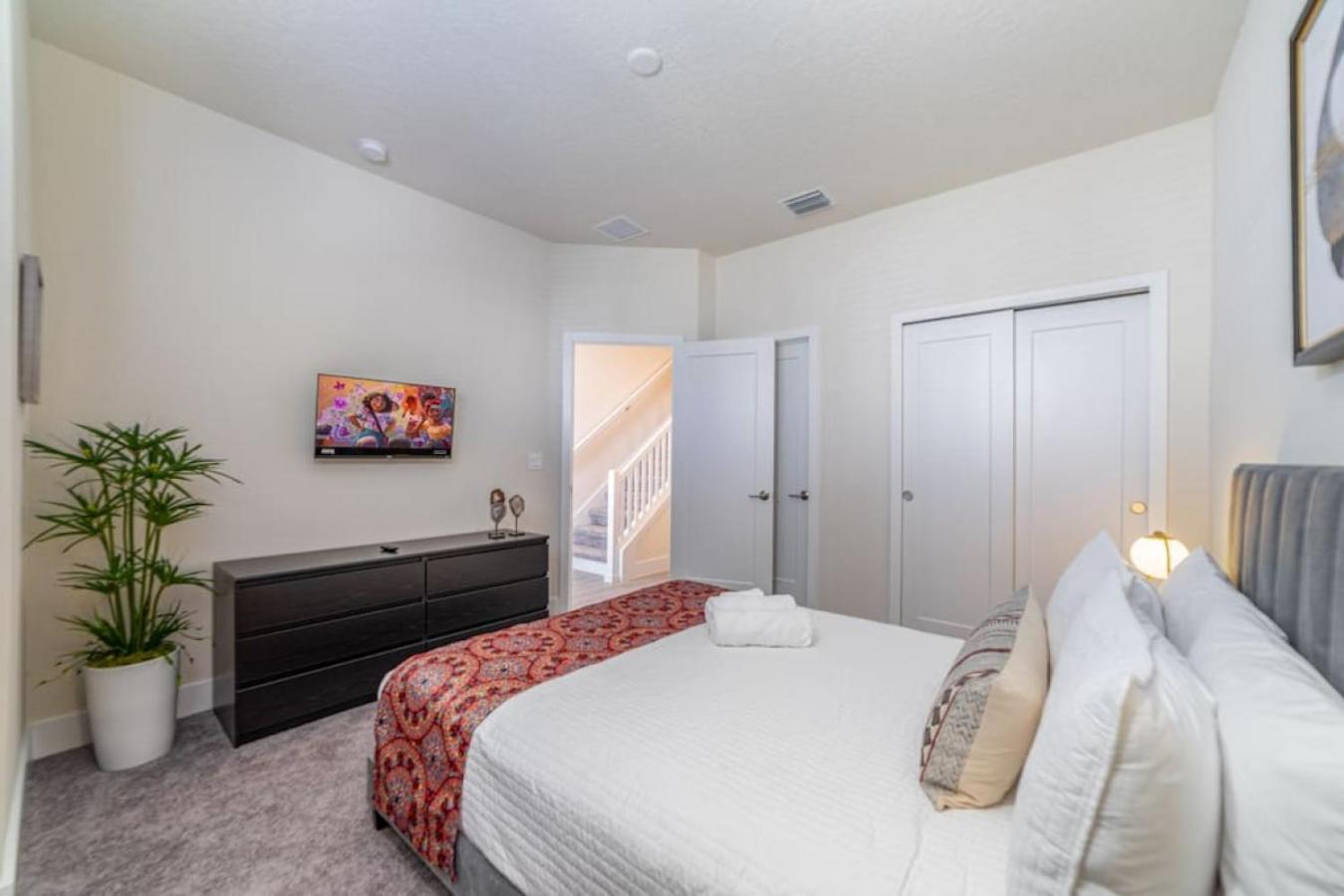 Private Pool Villa Family Retreat Near Disney World