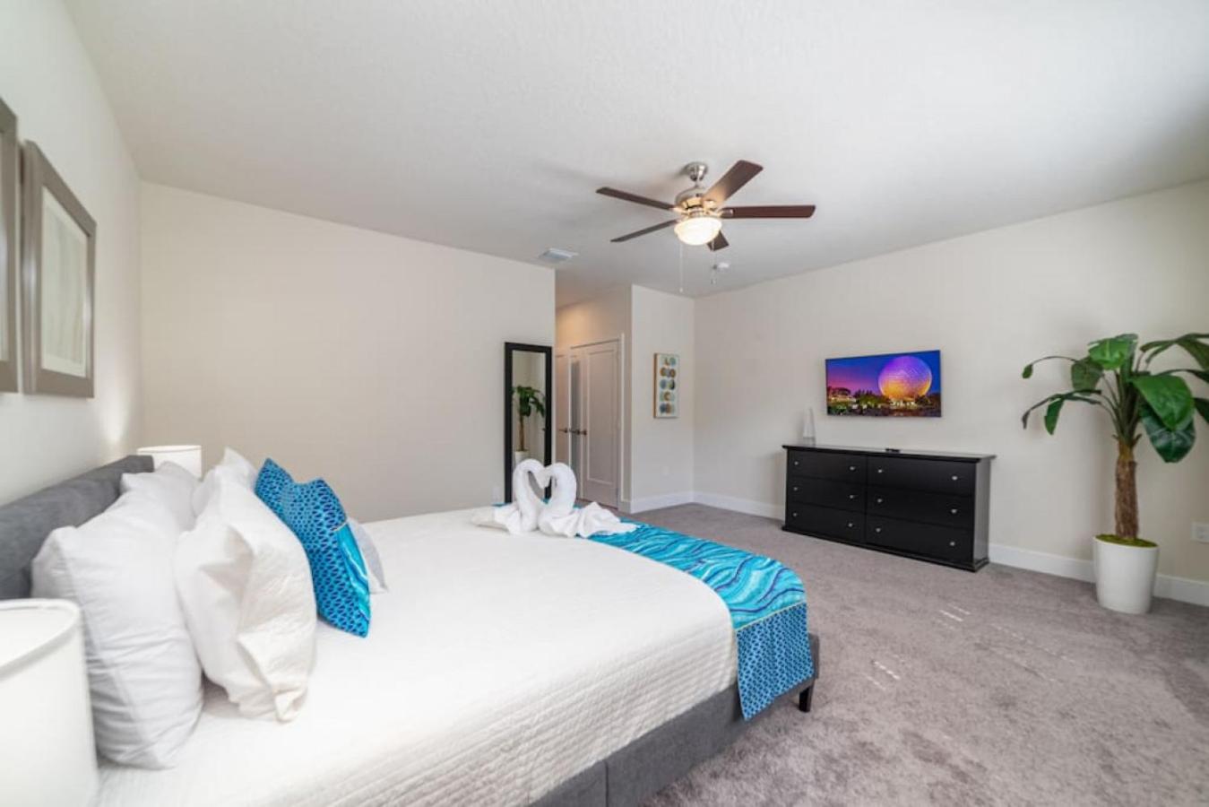 Private Pool Villa Family Retreat Near Disney World