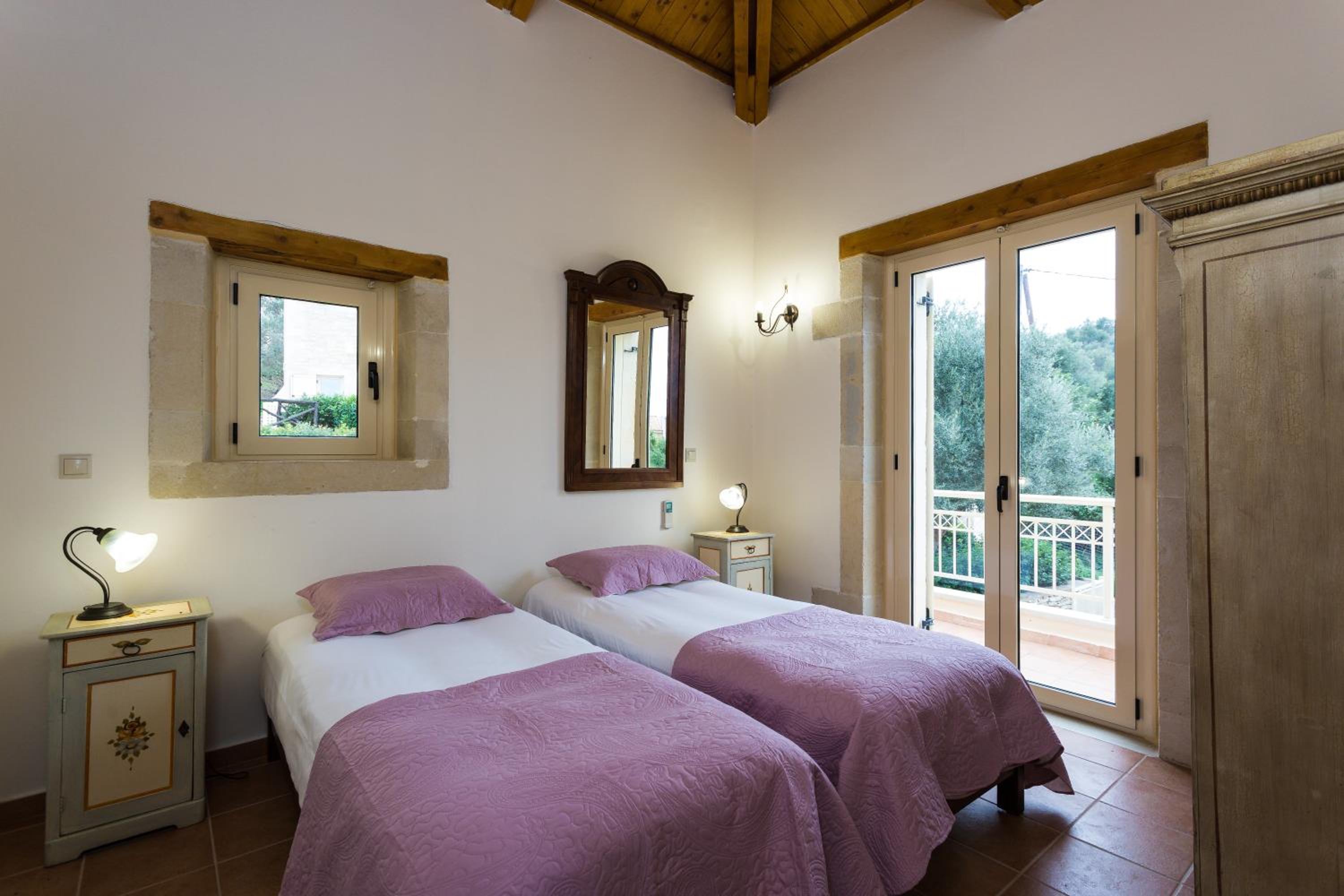 Maroulas Villa Estate