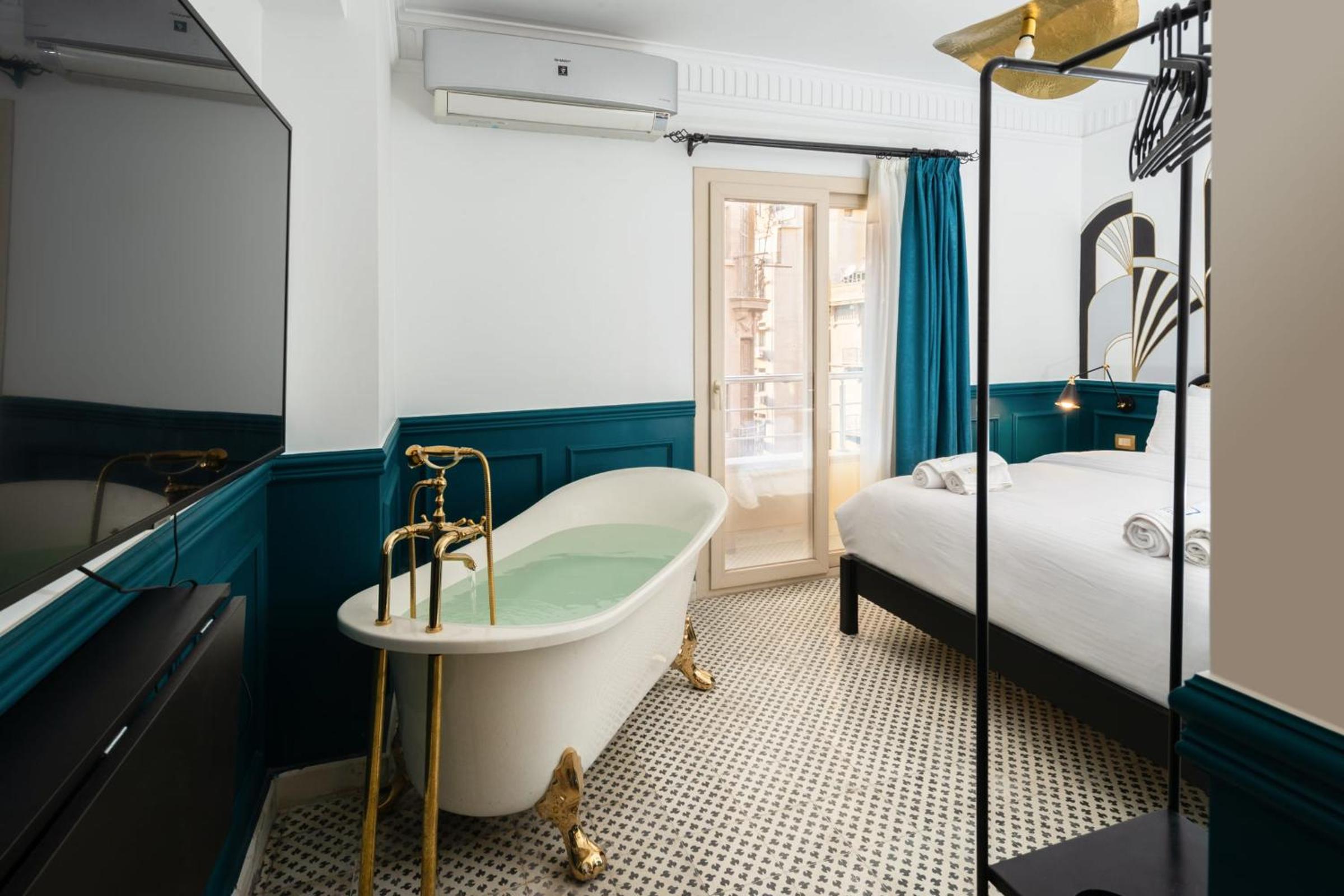 The Neat Nostalgic 1BDR Studio Cairo's Downtown 20B