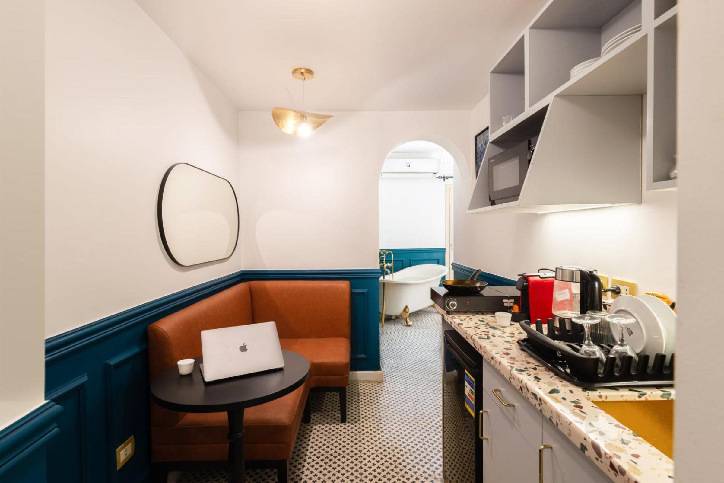 The Neat Nostalgic 1BDR Studio Cairo's Downtown 20B