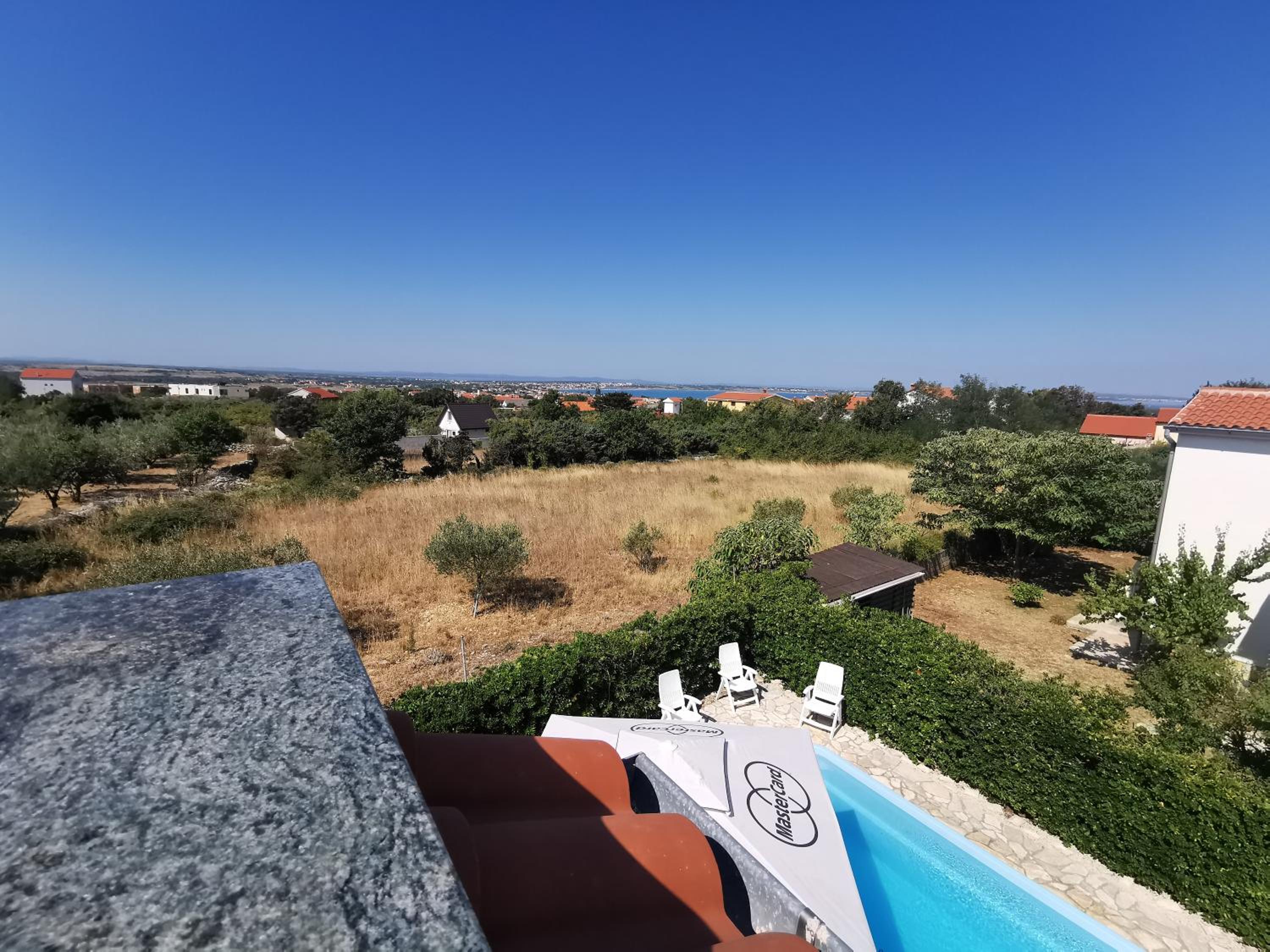 Guest house with pool Ante