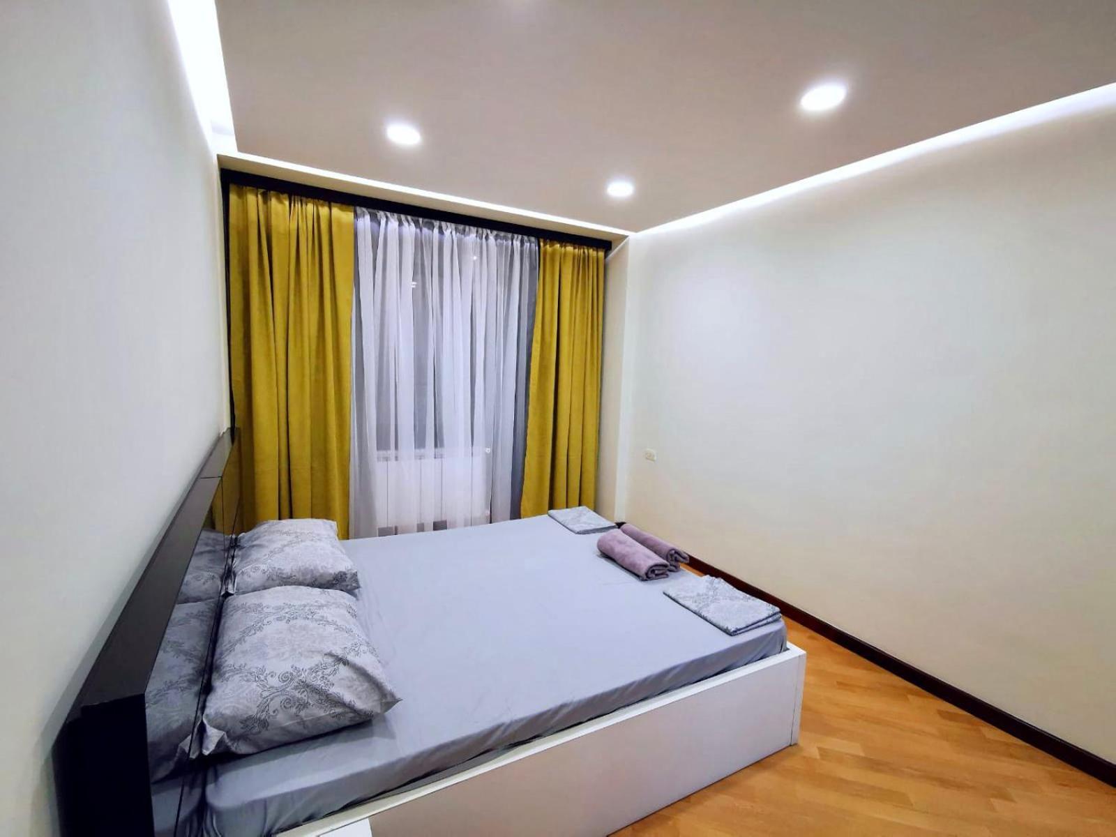 Middle of Center with Jacuzzi + 2 Bathroom + 3bedroom by Republic square on Amiryan Street
