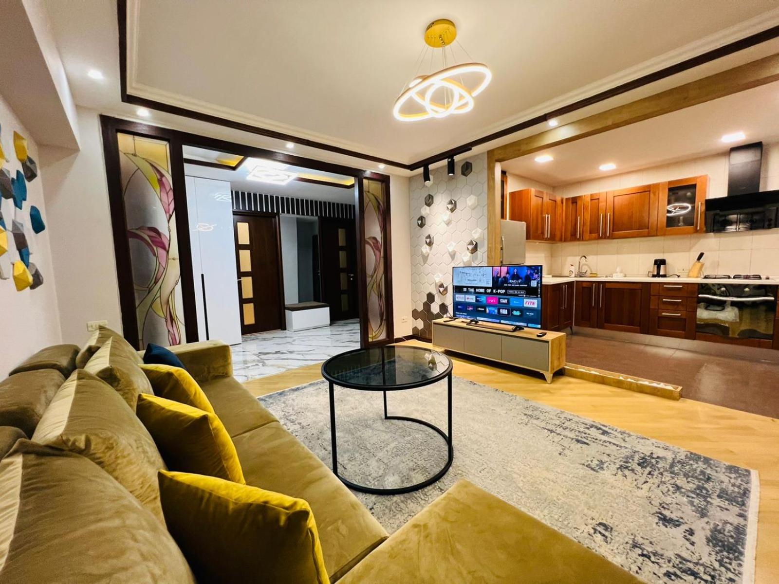 Middle of Center with Jacuzzi + 2 Bathroom + 3bedroom by Republic square on Amiryan Street