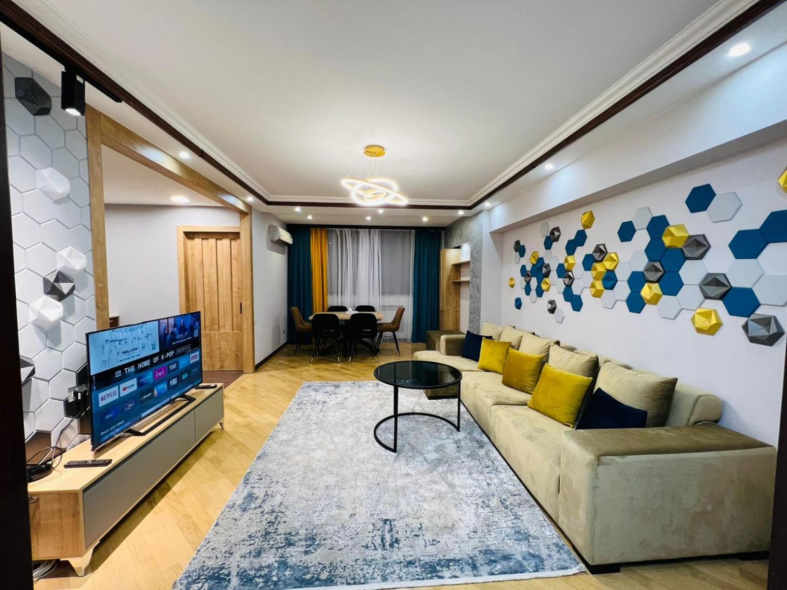 Middle of Center with Jacuzzi + 2 Bathroom + 3bedroom by Republic square on Amiryan Street