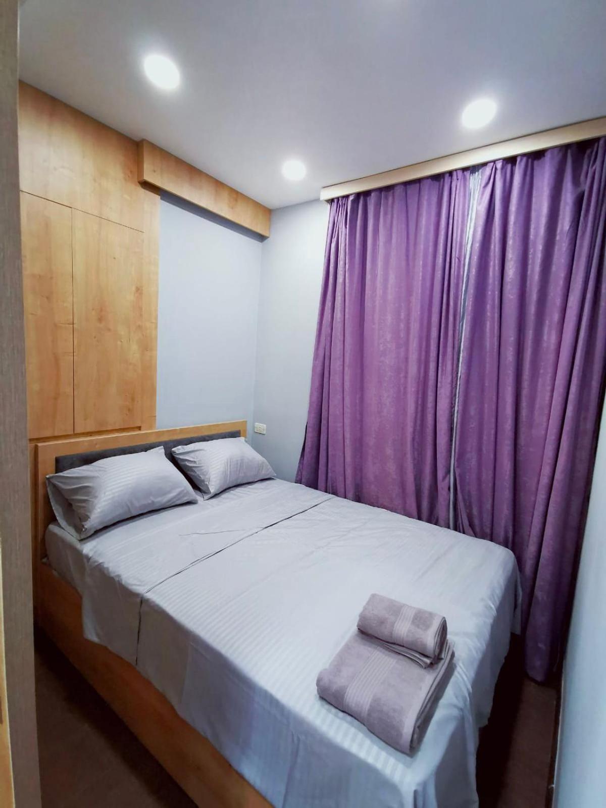 Middle of Center with Jacuzzi + 2 Bathroom + 3bedroom by Republic square on Amiryan Street