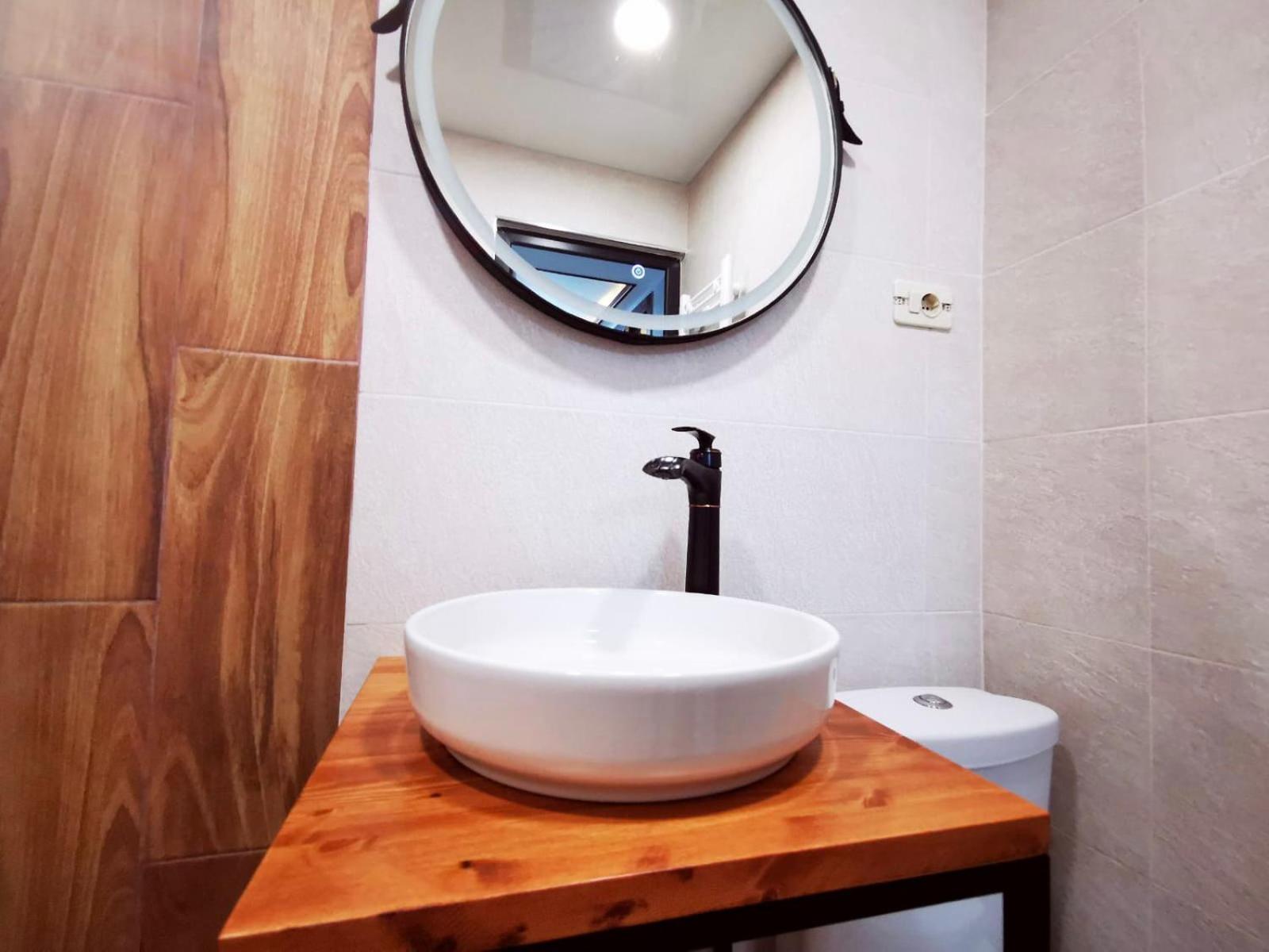 Middle of Center with Jacuzzi + 2 Bathroom + 3bedroom by Republic square on Amiryan Street