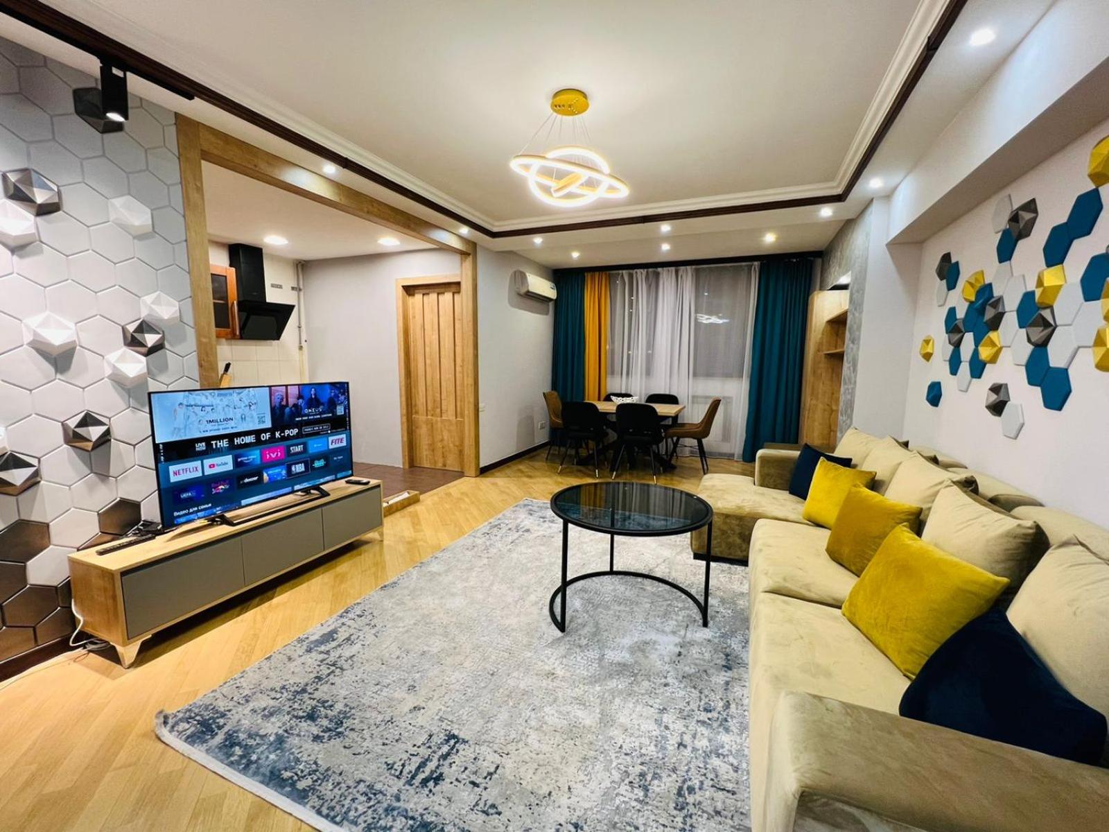 Middle of Center with Jacuzzi + 2 Bathroom + 3bedroom by Republic square on Amiryan Street