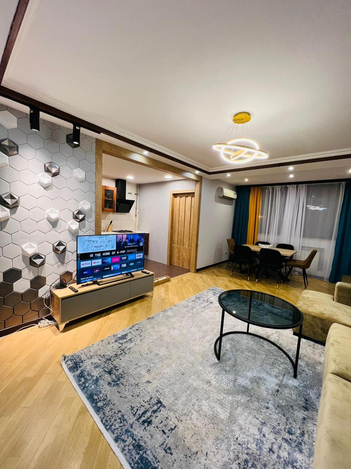 Middle of Center with Jacuzzi + 2 Bathroom + 3bedroom by Republic square on Amiryan Street