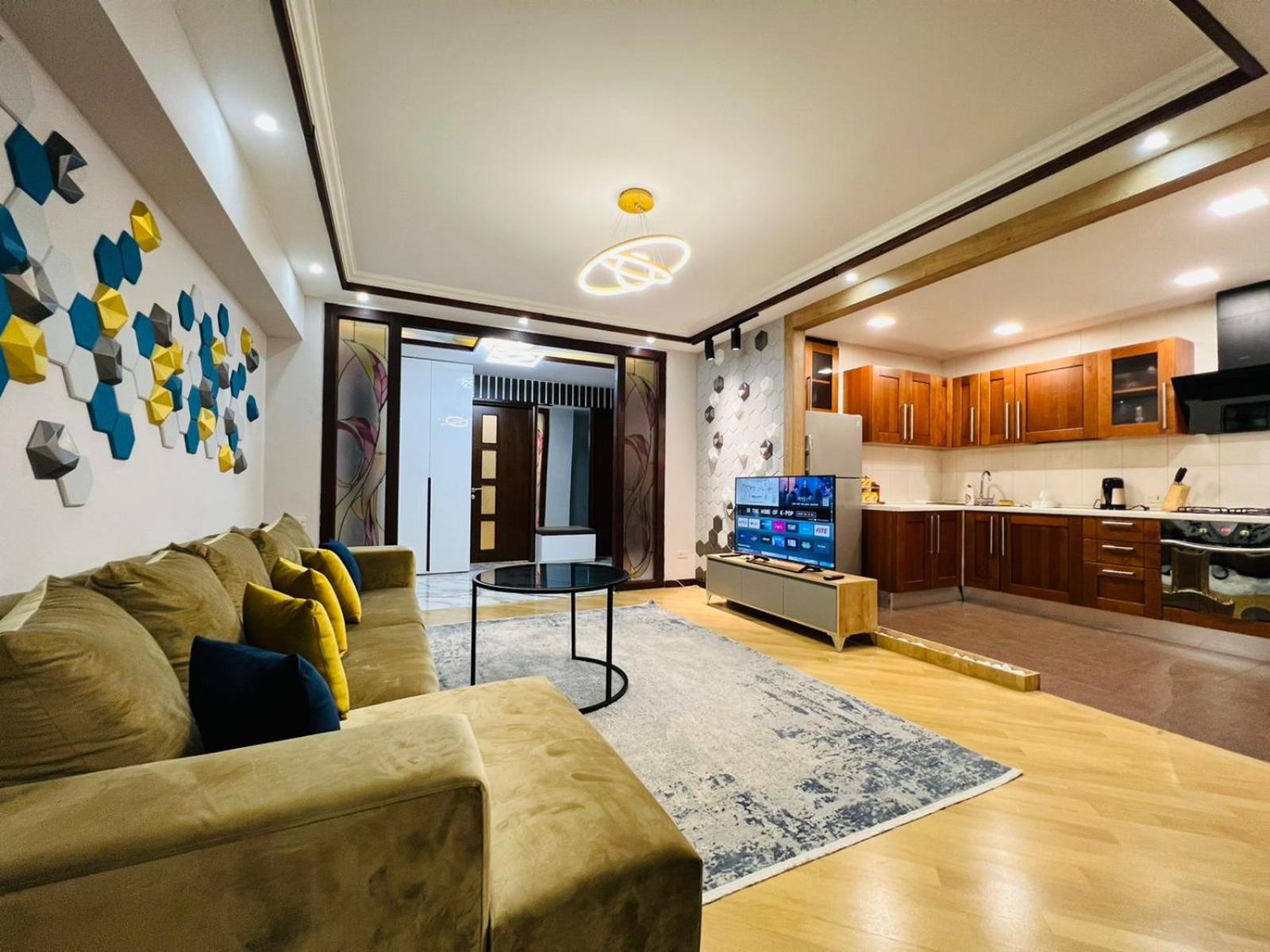 Middle of Center with Jacuzzi + 2 Bathroom + 3bedroom by Republic square on Amiryan Street