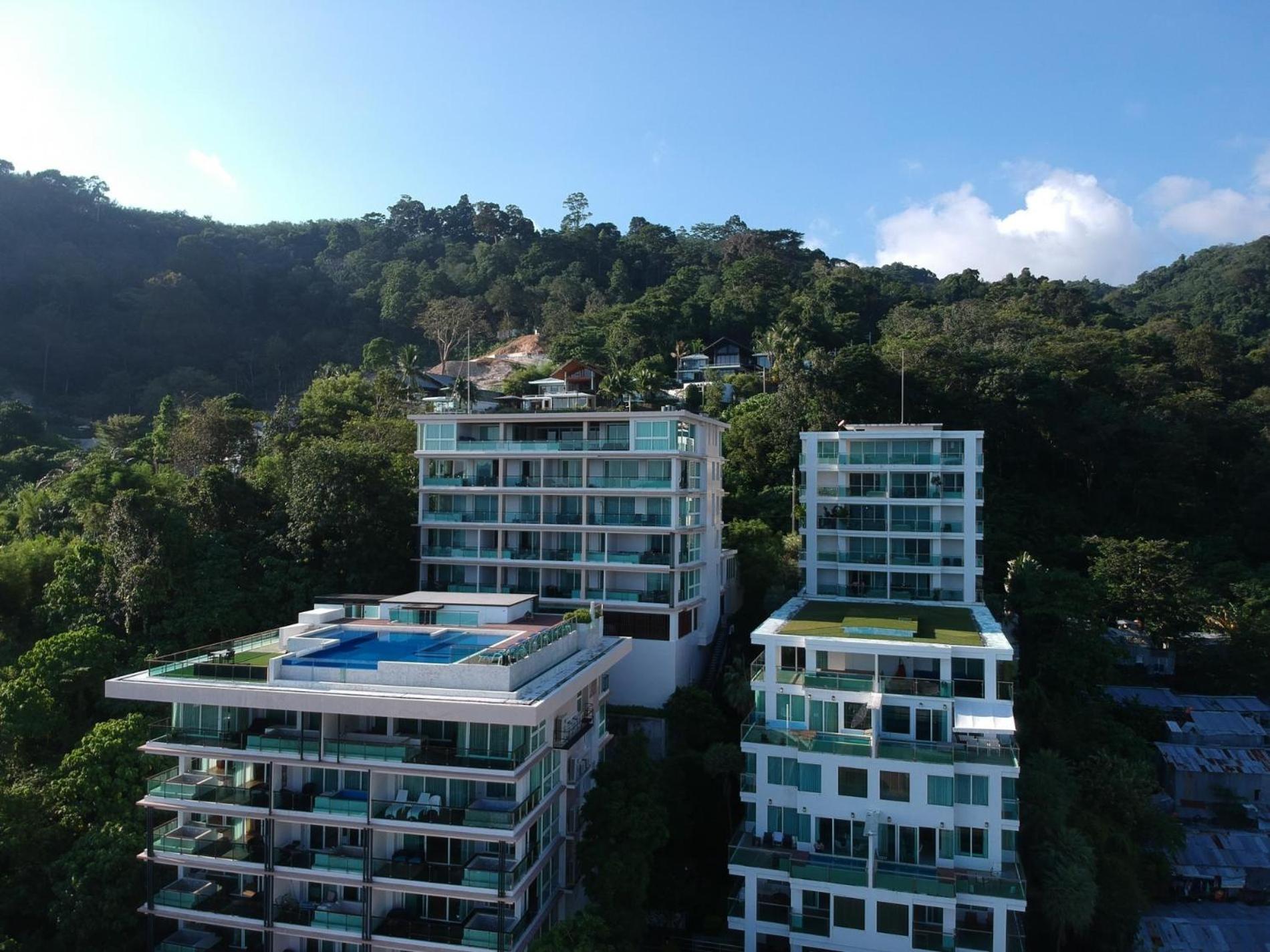 Sea view apartment at The Privilege by Lofty view 2