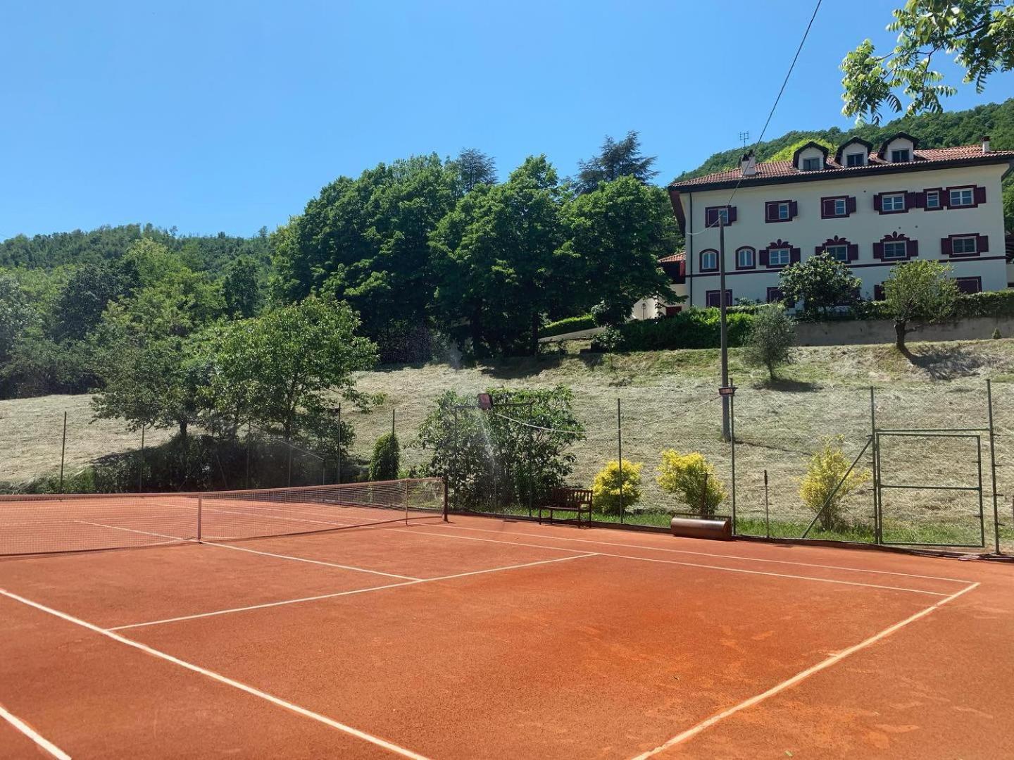 Large villa for 20 guests on large estate with private pool and tennis court Big conference room with facilities VILLAITALY EU view 5