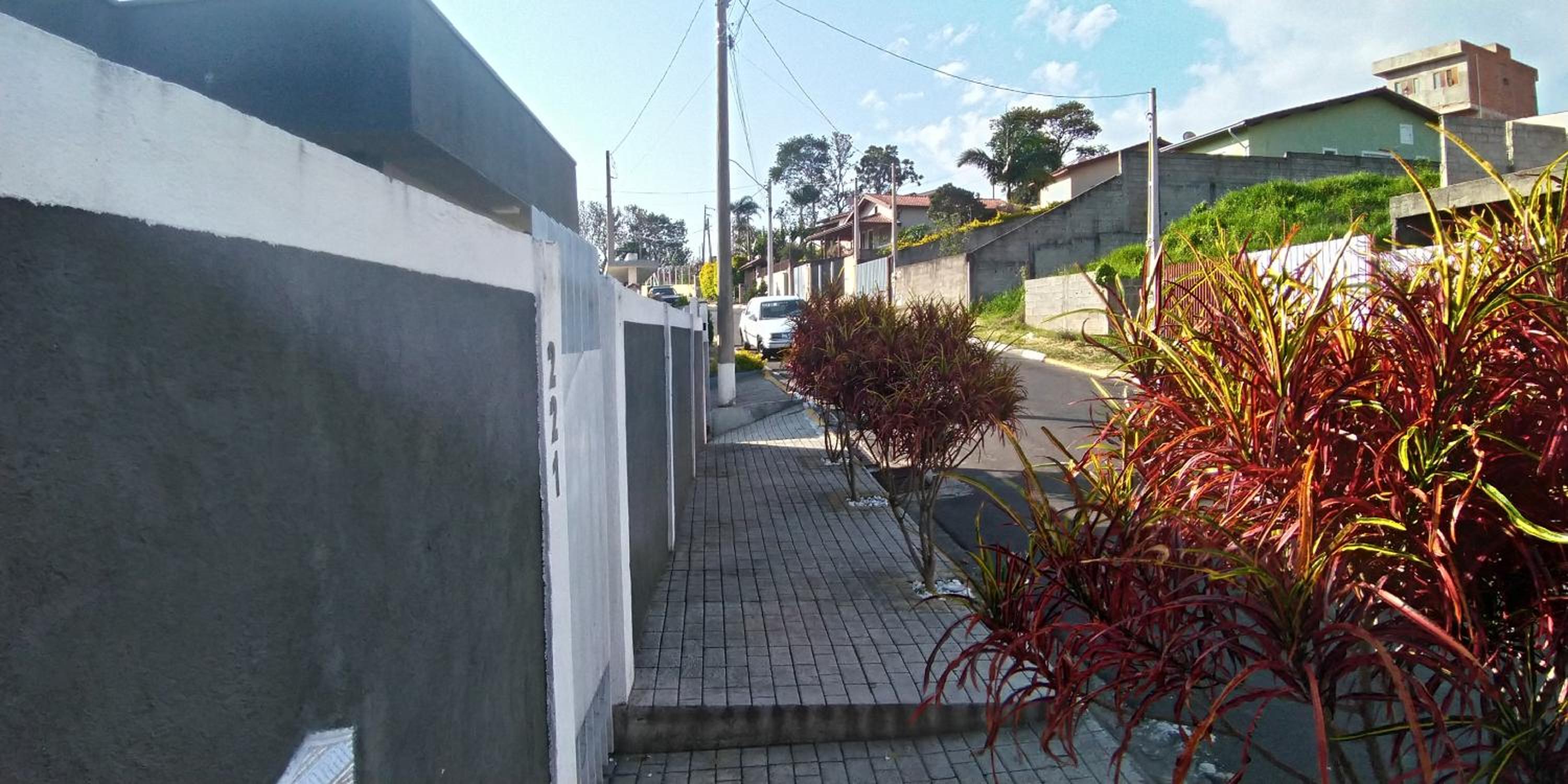 RECANTO K9 - SERRA NEGRA SP. No verão e no inverno