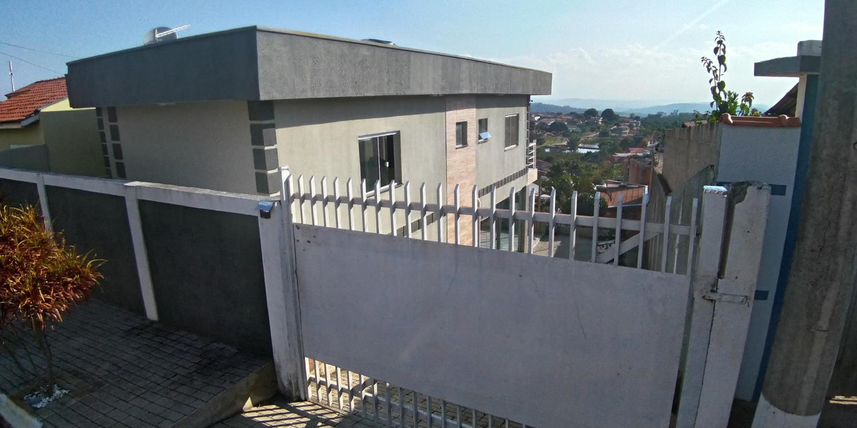 RECANTO K9 - SERRA NEGRA SP. No verão e no inverno