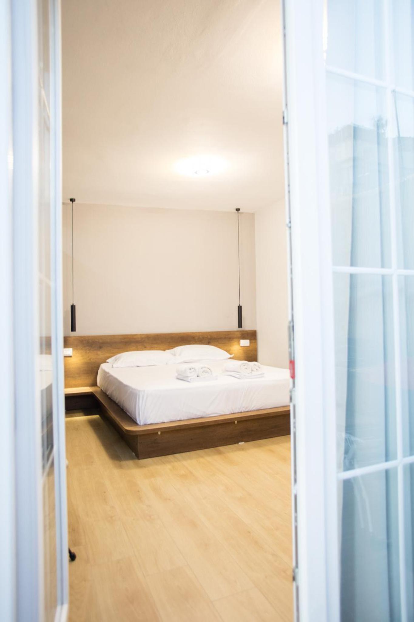Blloku 4BR Duplex w BBQ Terrace - Central Tirana