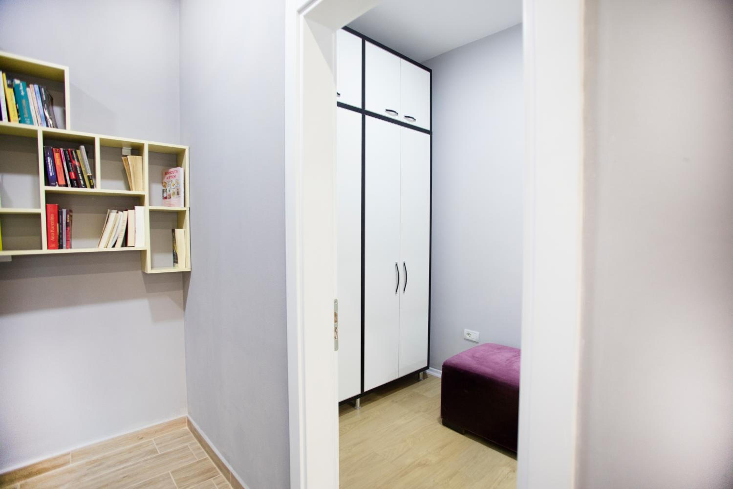 Blloku 4BR Duplex w BBQ Terrace - Central Tirana
