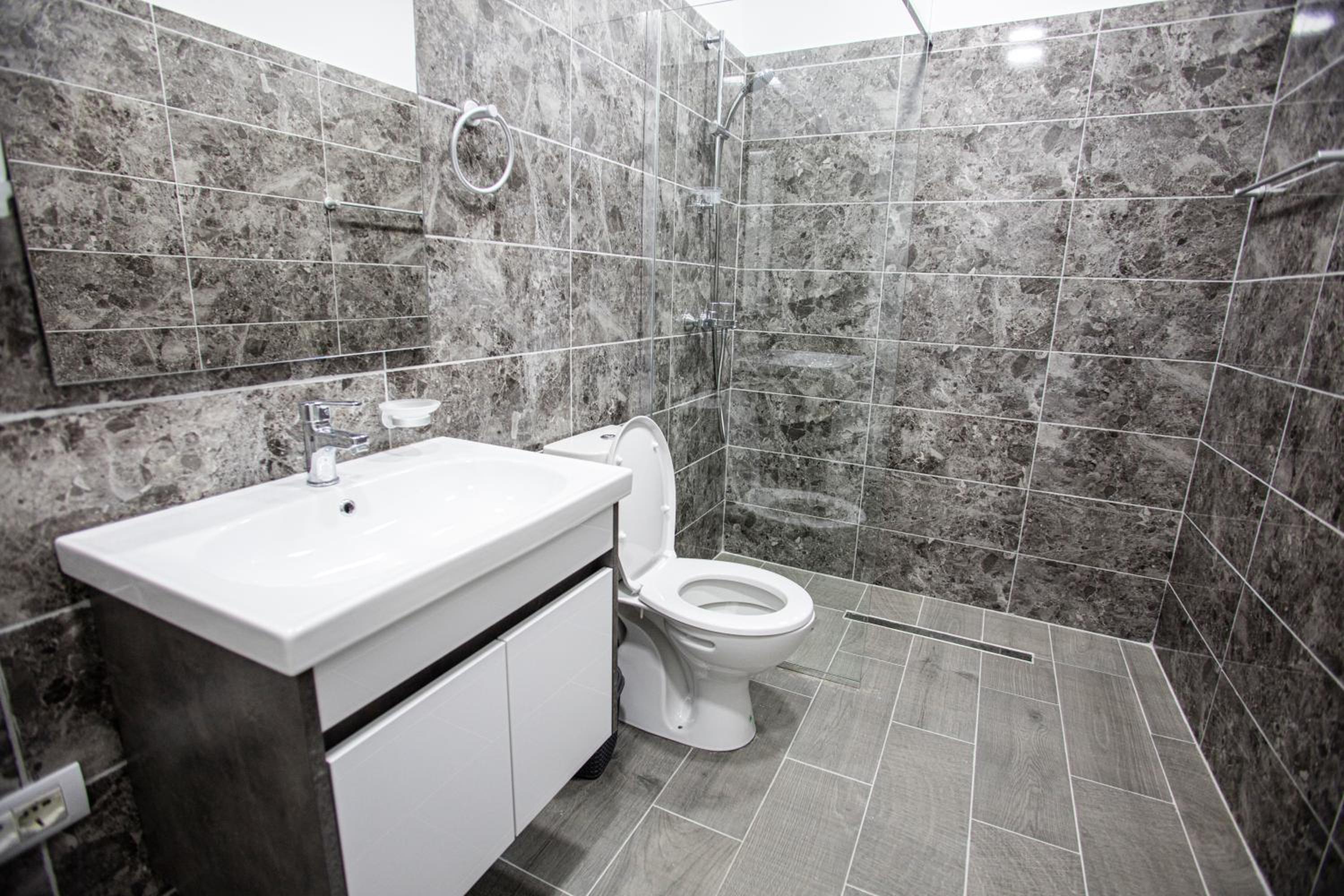 Blloku 4BR Duplex w BBQ Terrace - Central Tirana