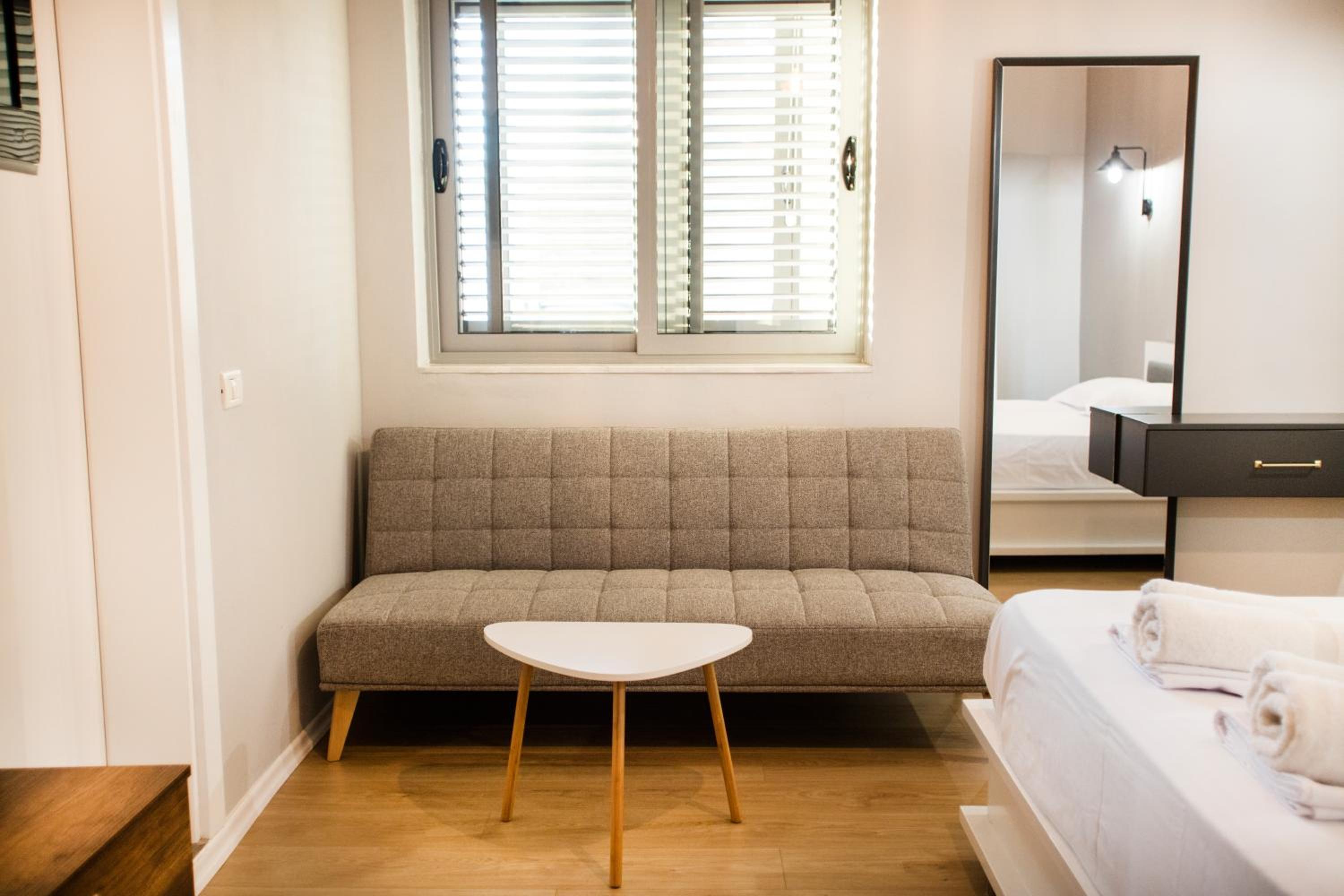 Blloku 4BR Duplex w BBQ Terrace - Central Tirana