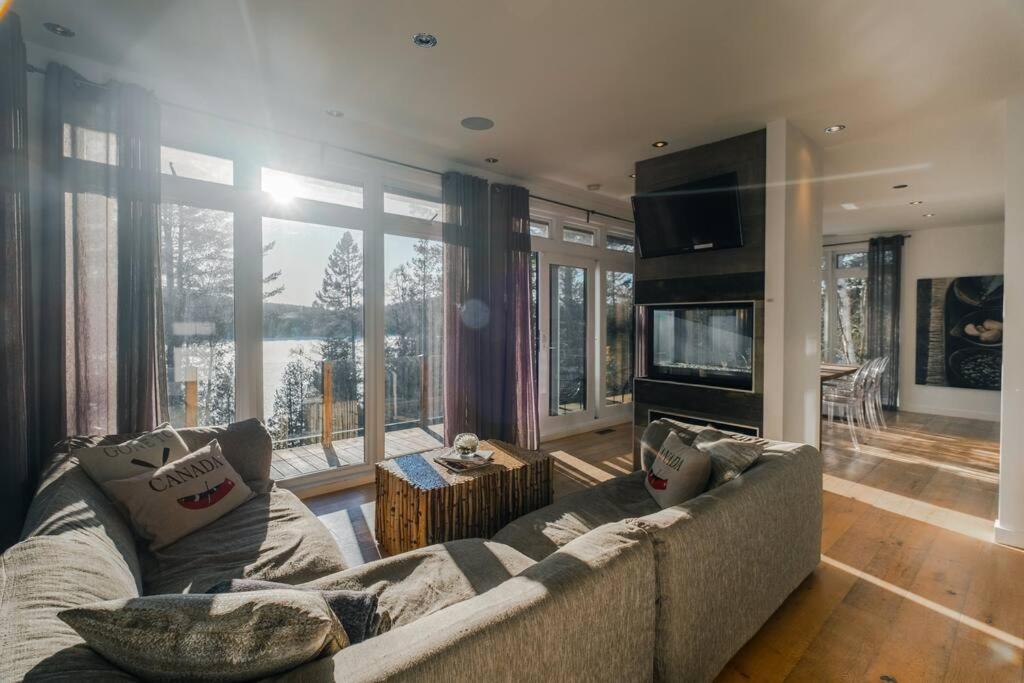Chalet DesignPur on the lake
