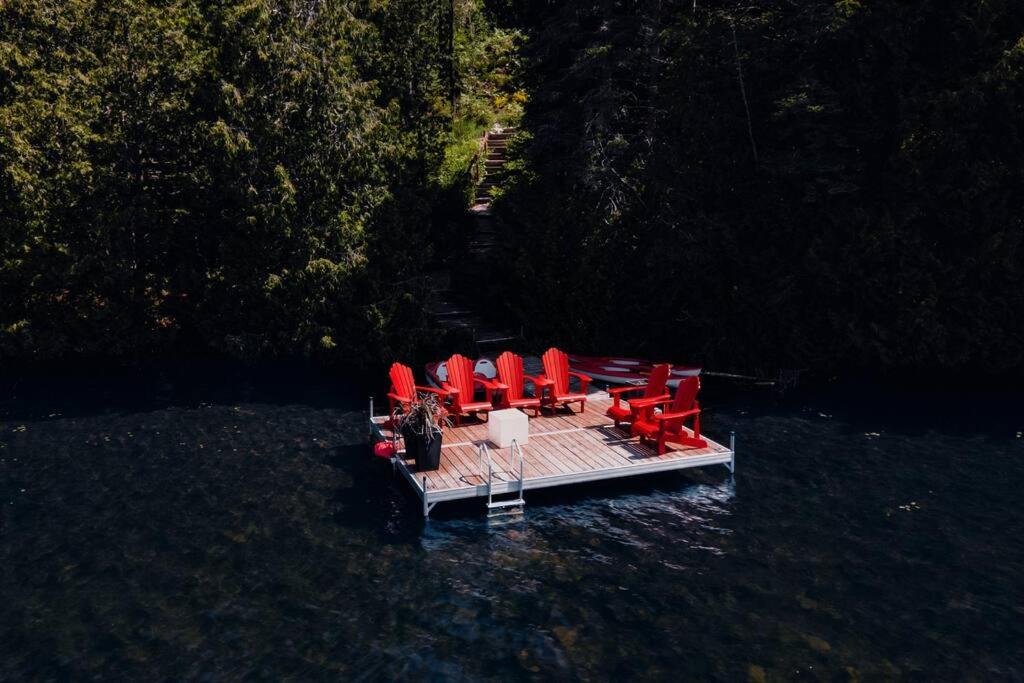 Chalet DesignPur on the lake