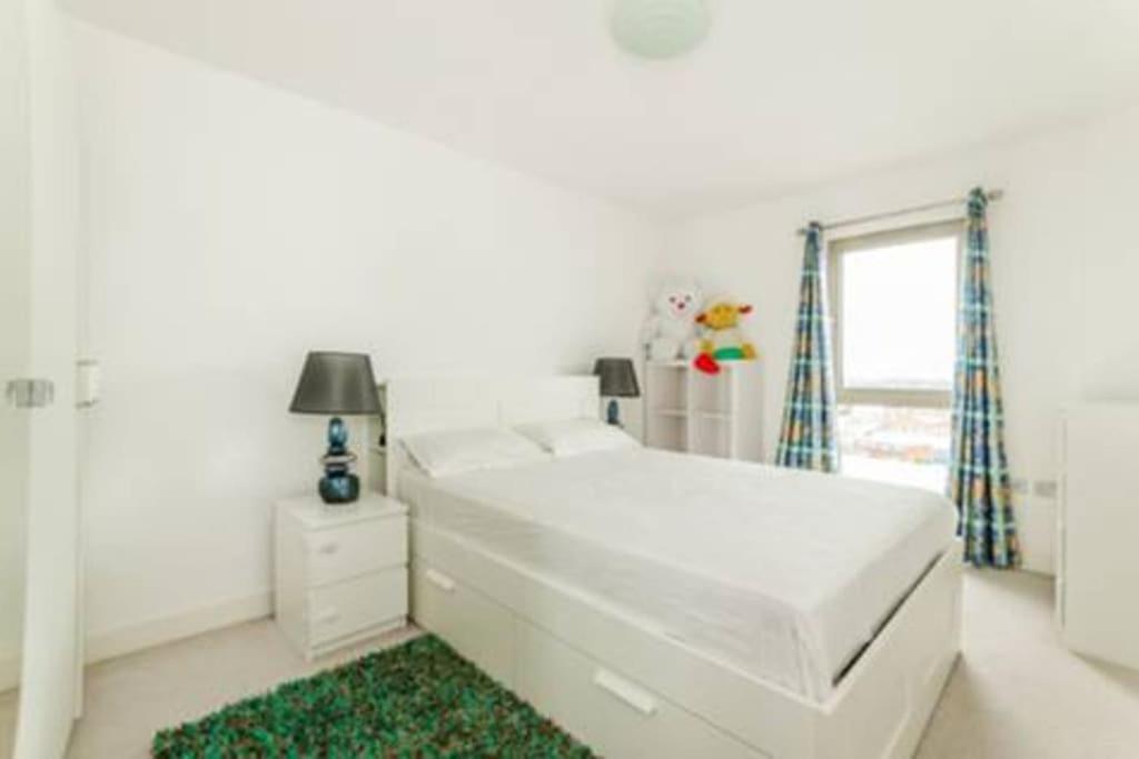 Luxury 2 bedroom apartment in Central London with free Parking