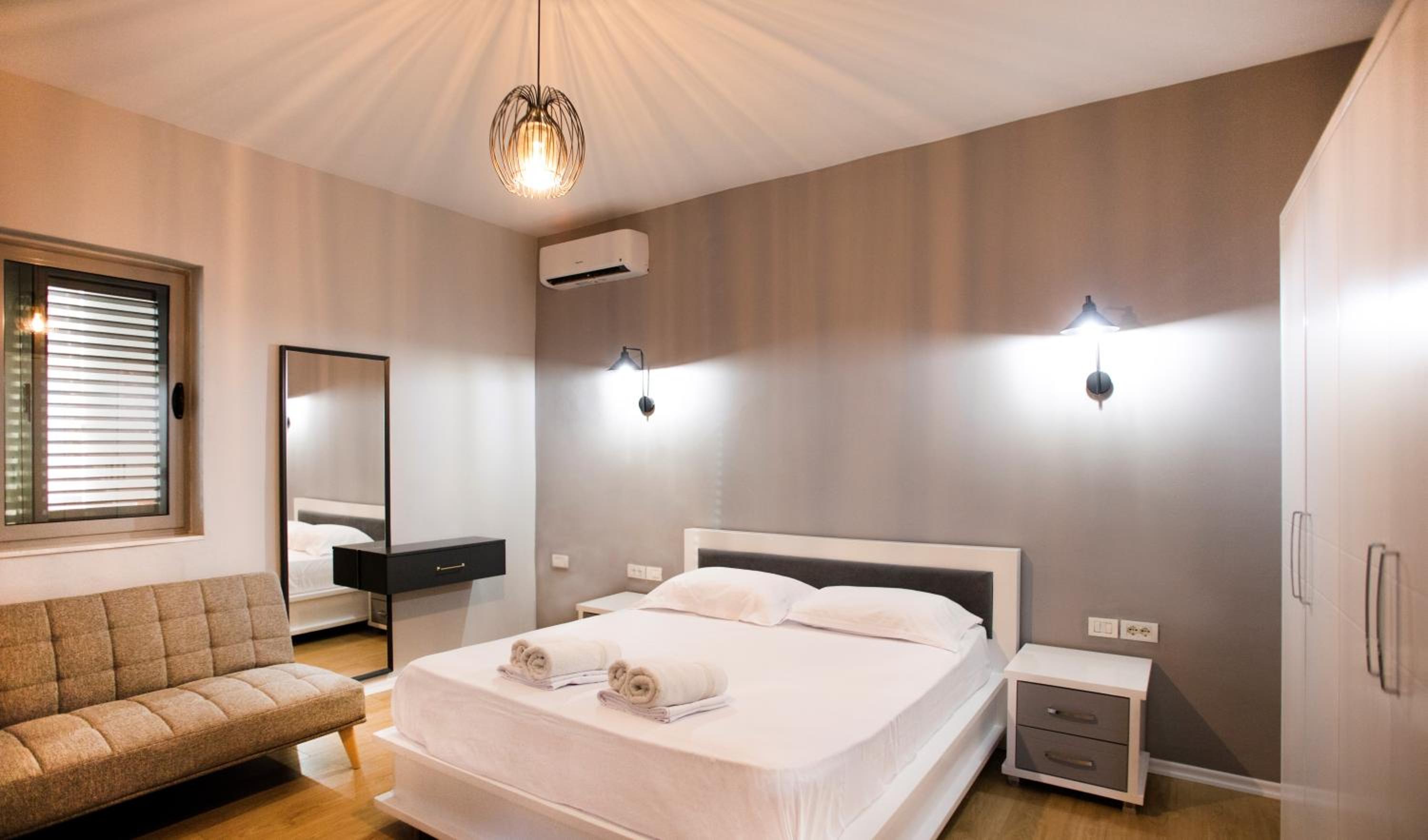 Blloku 4BR Duplex w BBQ Terrace - Central Tirana