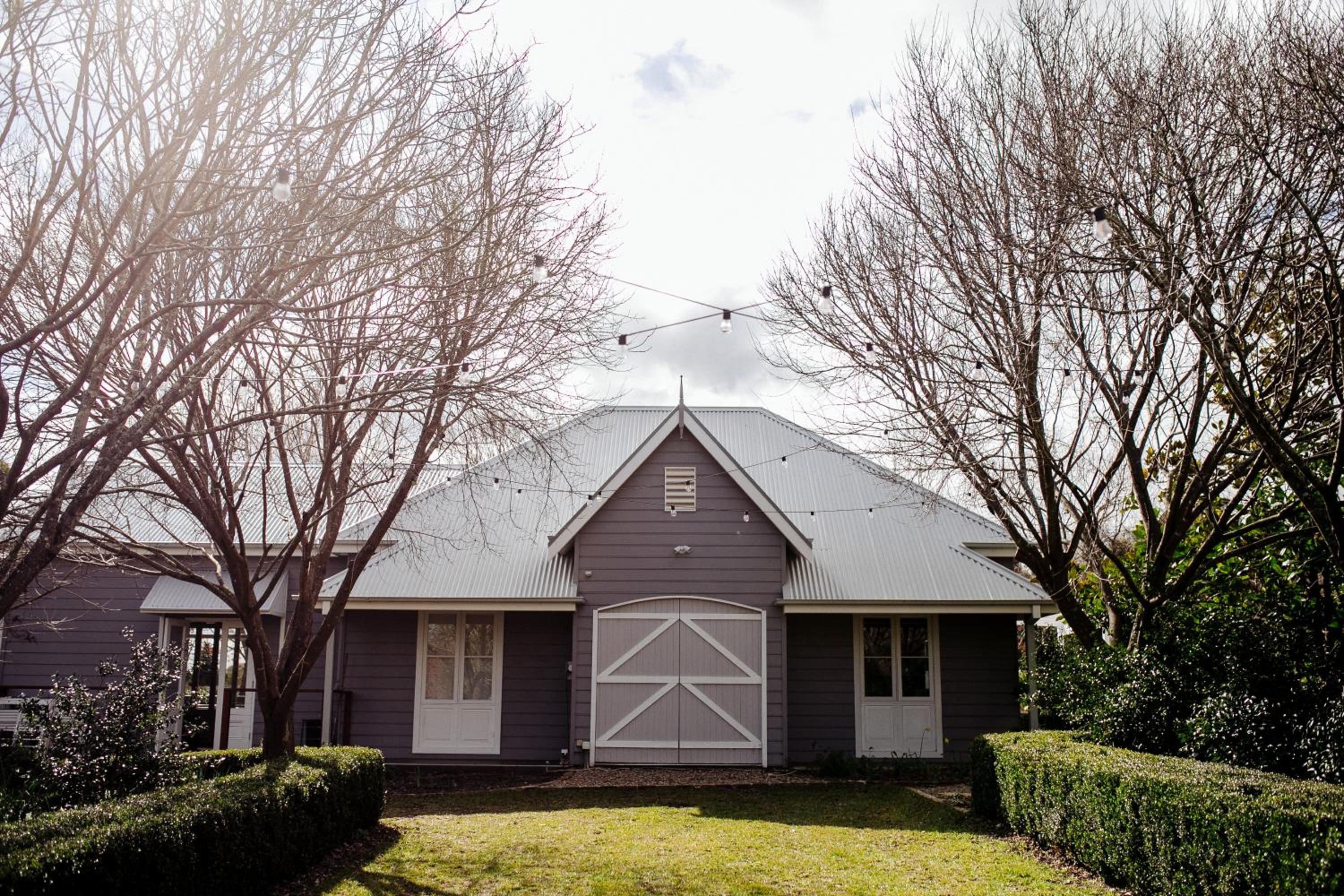 One Bedroom Cottage with Shared Pool