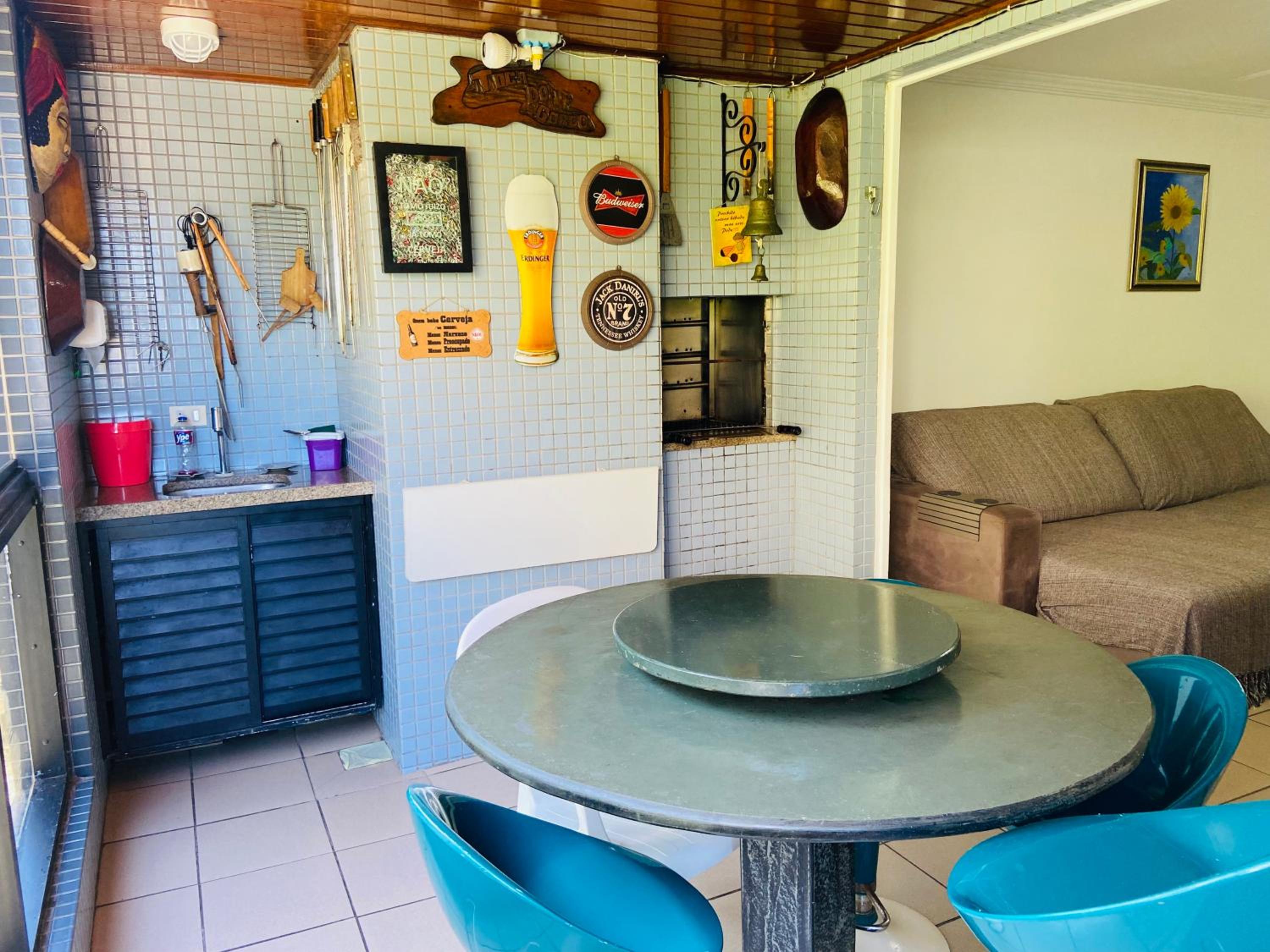 Apartamento em Condomínio- Pertinho dos Shows de Caioba!