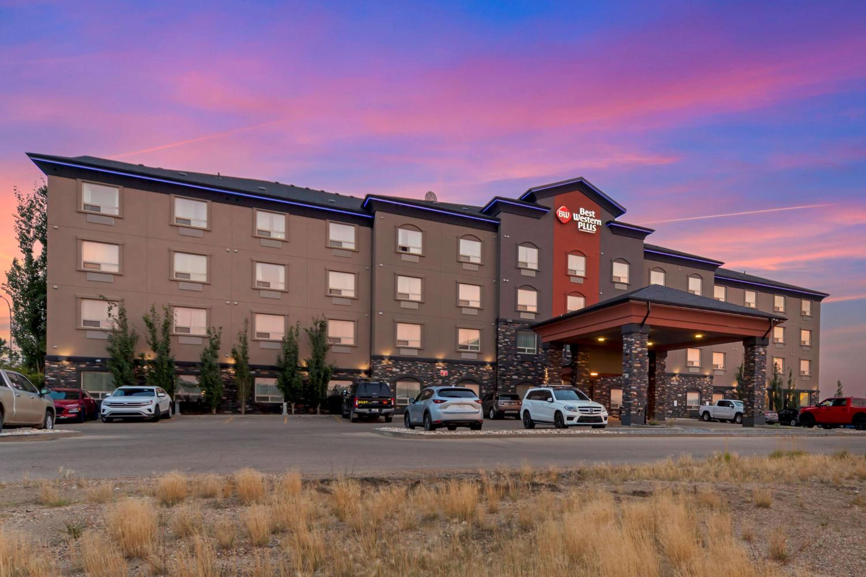 Hotel Best Western Plus Sherwood Park Inn & Suites - Image 1