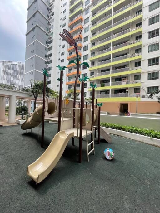 Dalamanda 3Pax Sunway Velocity Balcony CItyView
