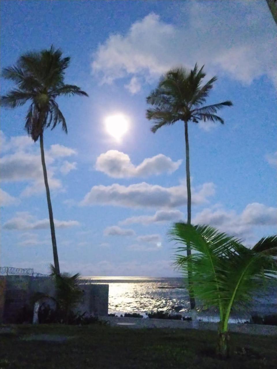 Village em Condomínio c/ piscina e acesso a praia