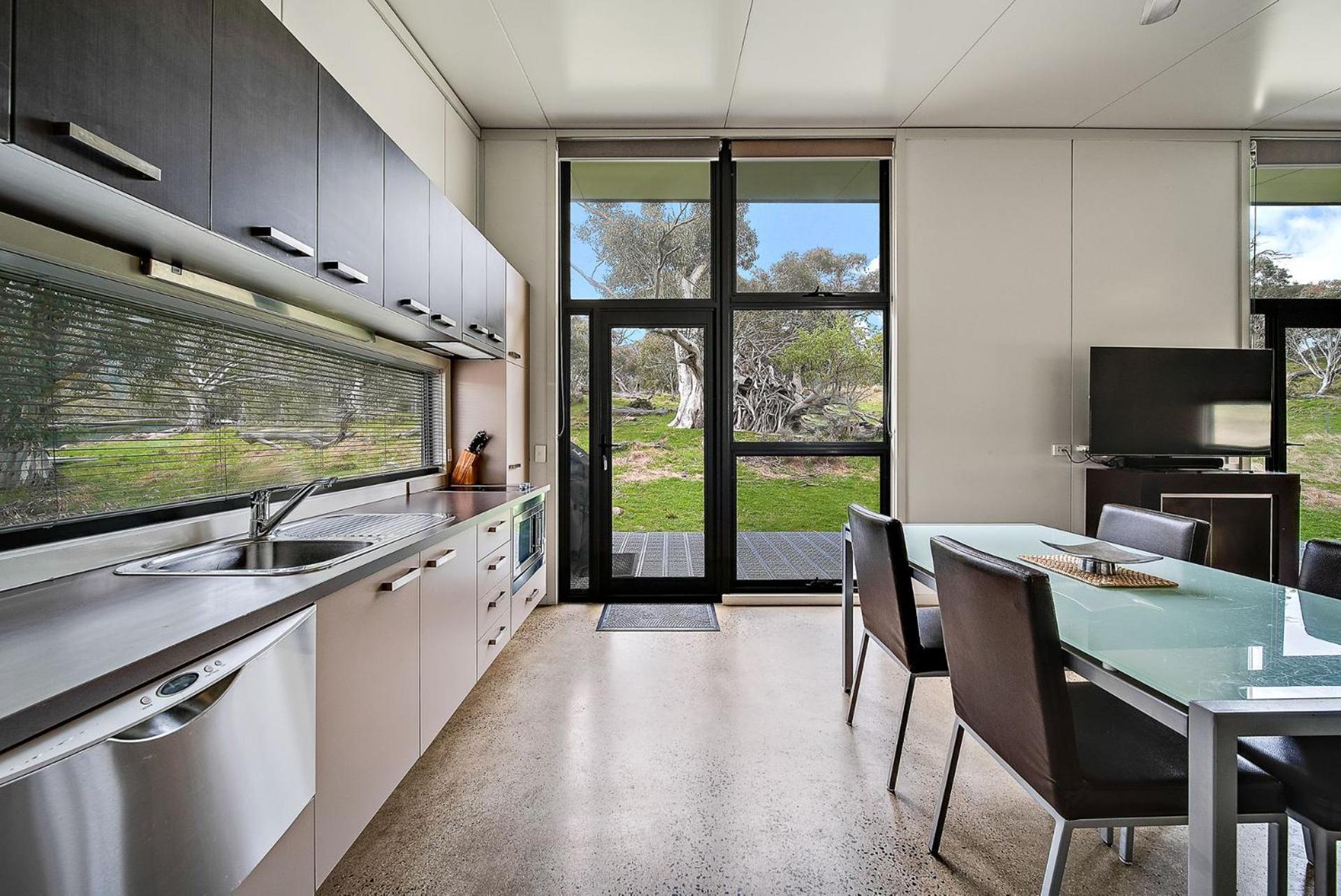 Ecocrackenback Luxe Chalet 19