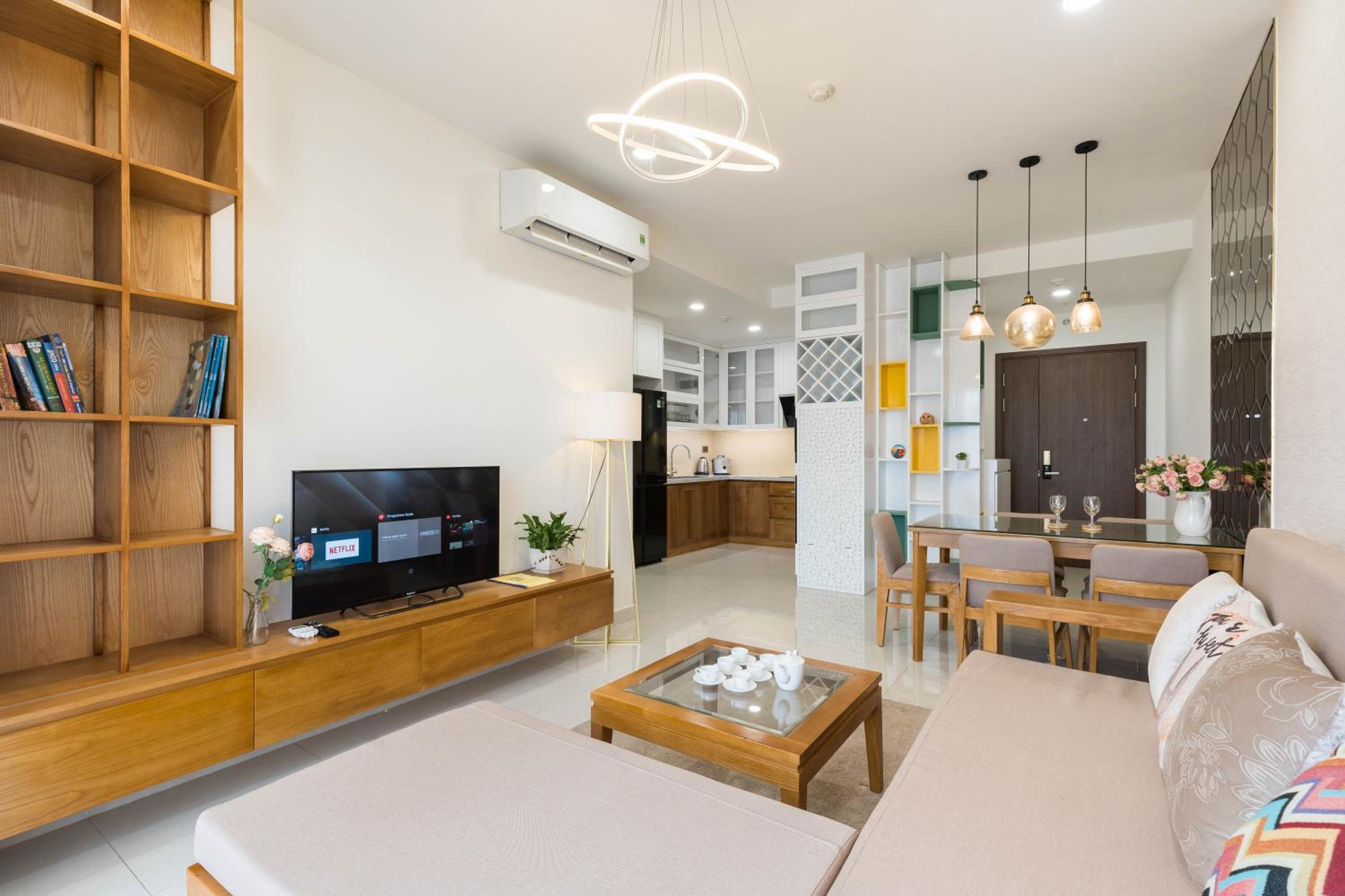 Saigon Royal Apartment 2 bedroom in center