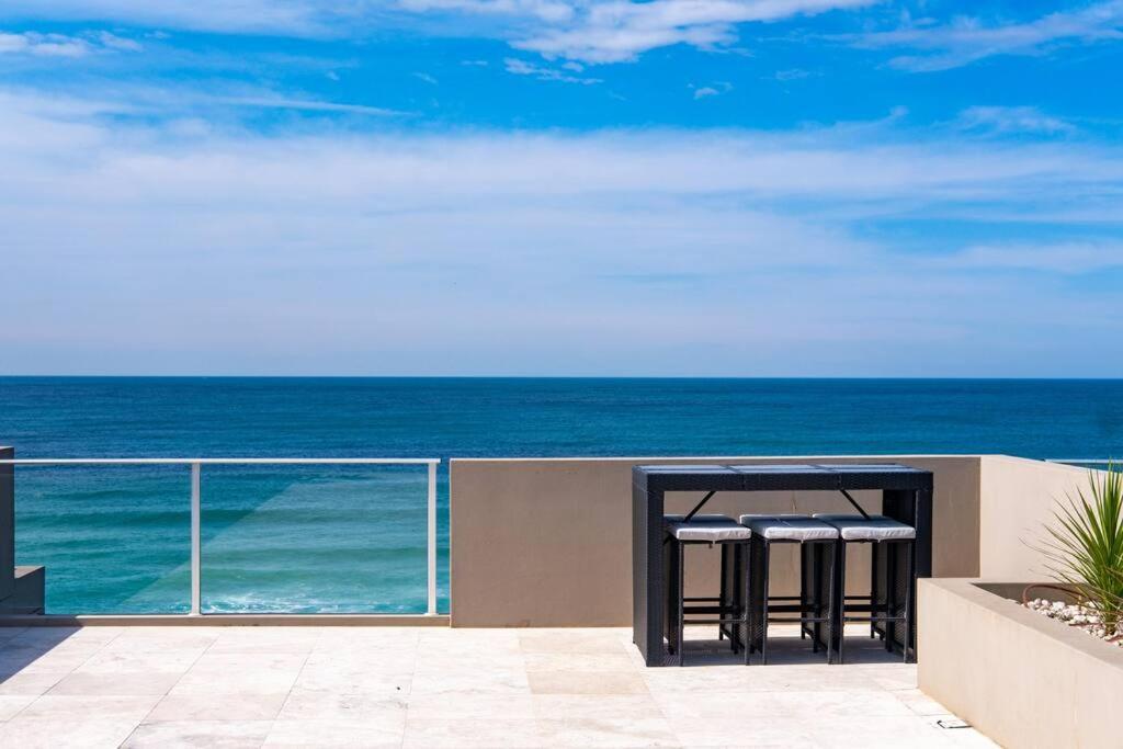 Paradise Penthouse - Beach Front Style and Luxury