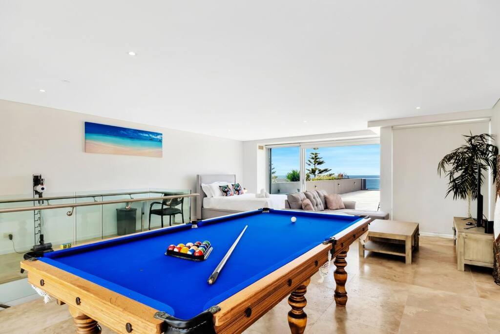 Paradise Penthouse - Beach Front Style and Luxury