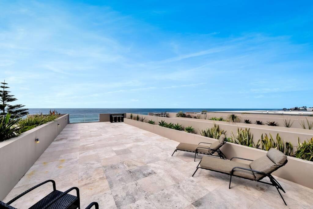 Paradise Penthouse - Beach Front Style and Luxury