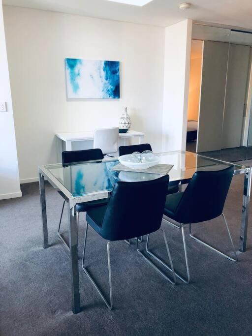 Stunning Apartment in Neutral Bay GRO17401