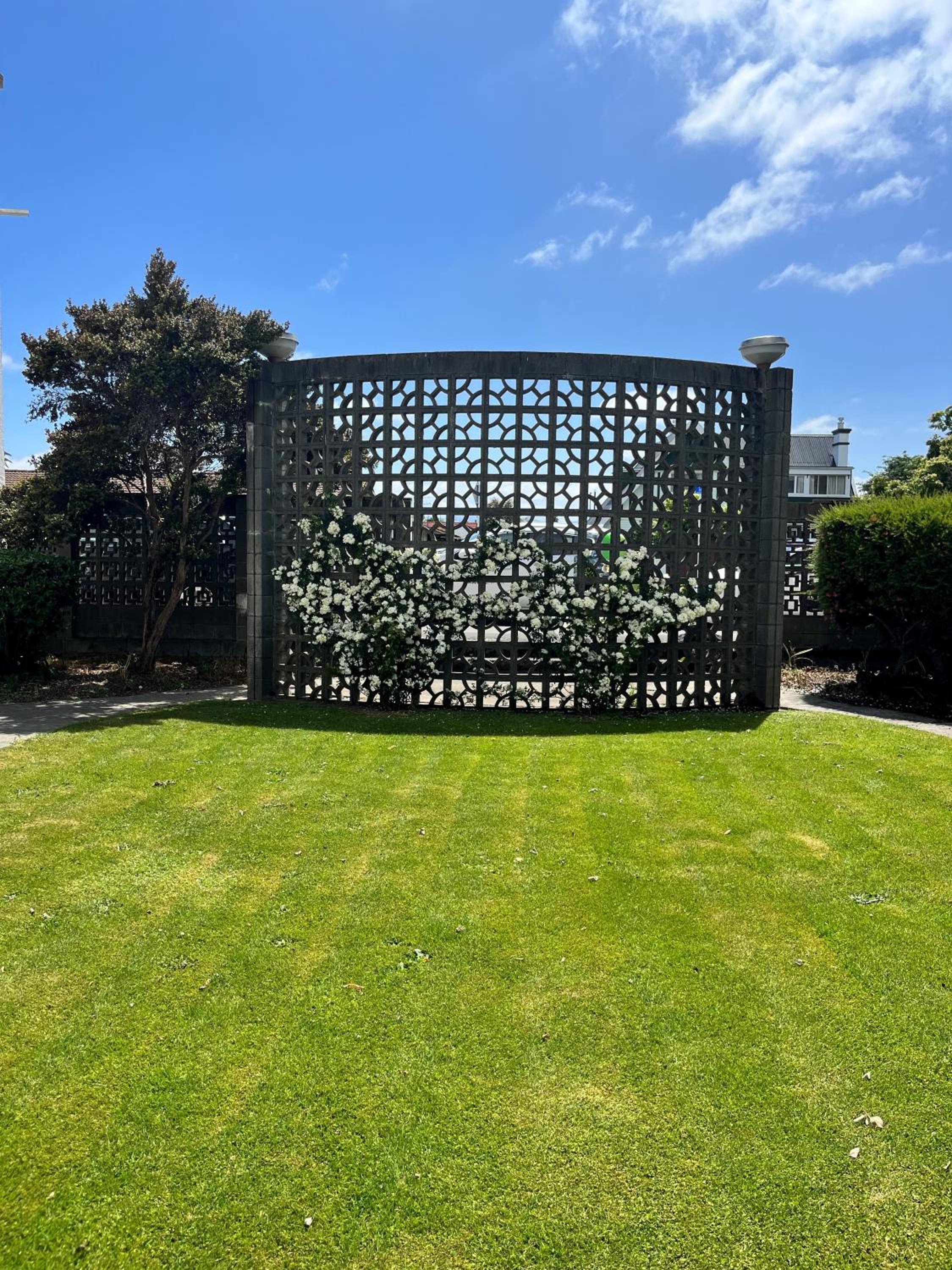 Hotel Bings Motel - Image 1