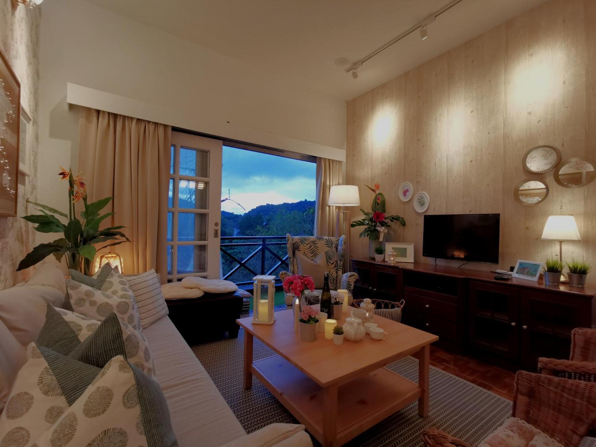 Green Hill Apartment